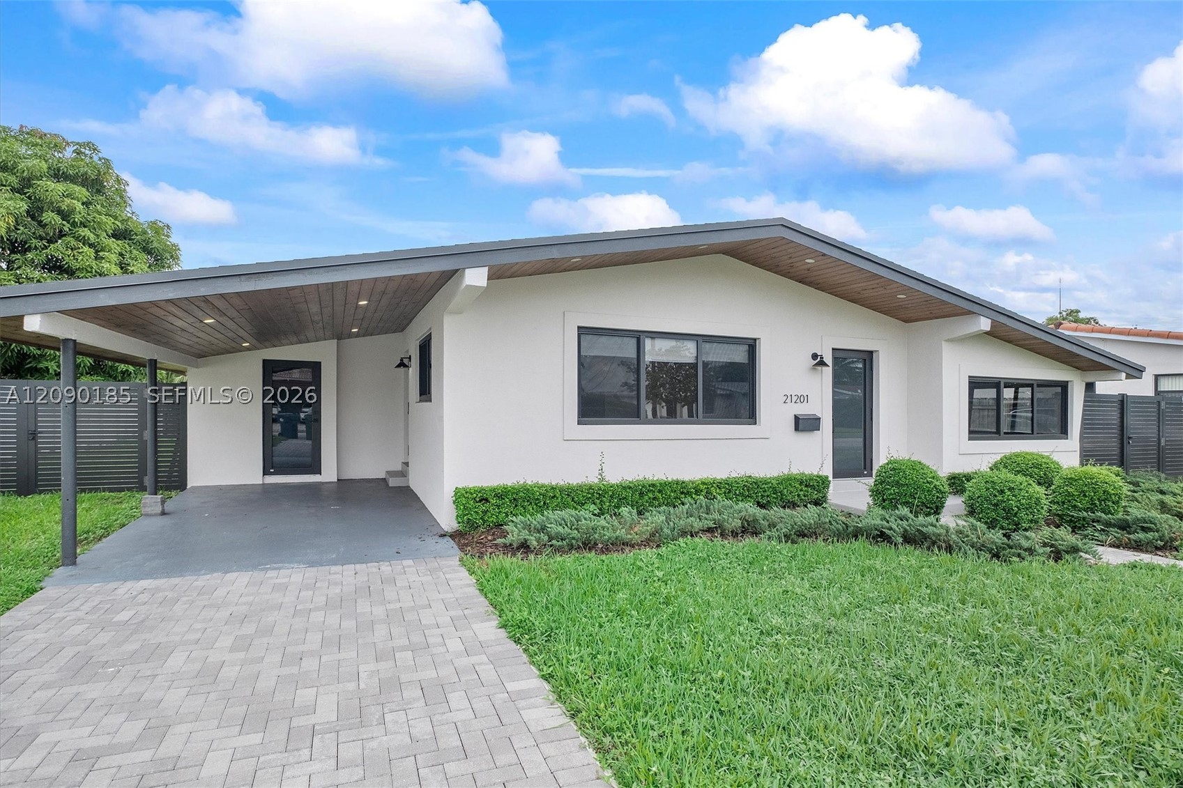 21201 NE 25th Ct Aventura, FL 33180