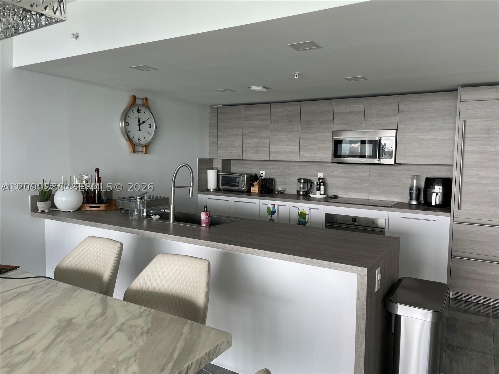 image 400 Sunny Isles11