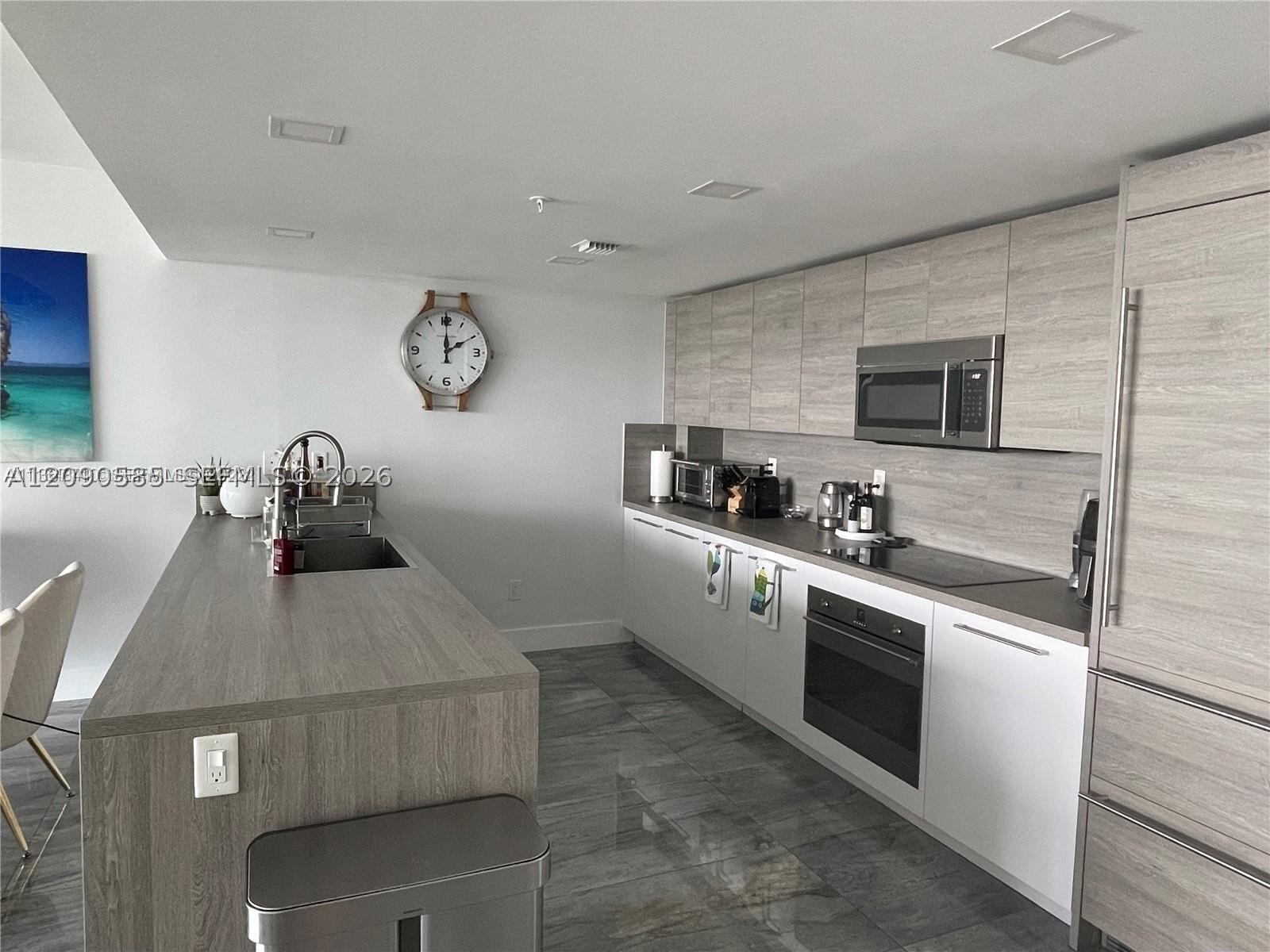 image 400 Sunny Isles12