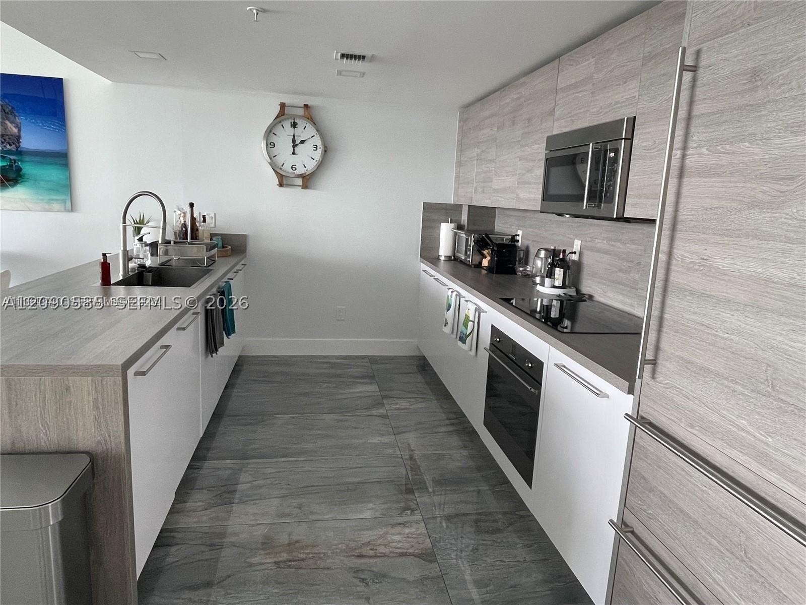 image 400 Sunny Isles13