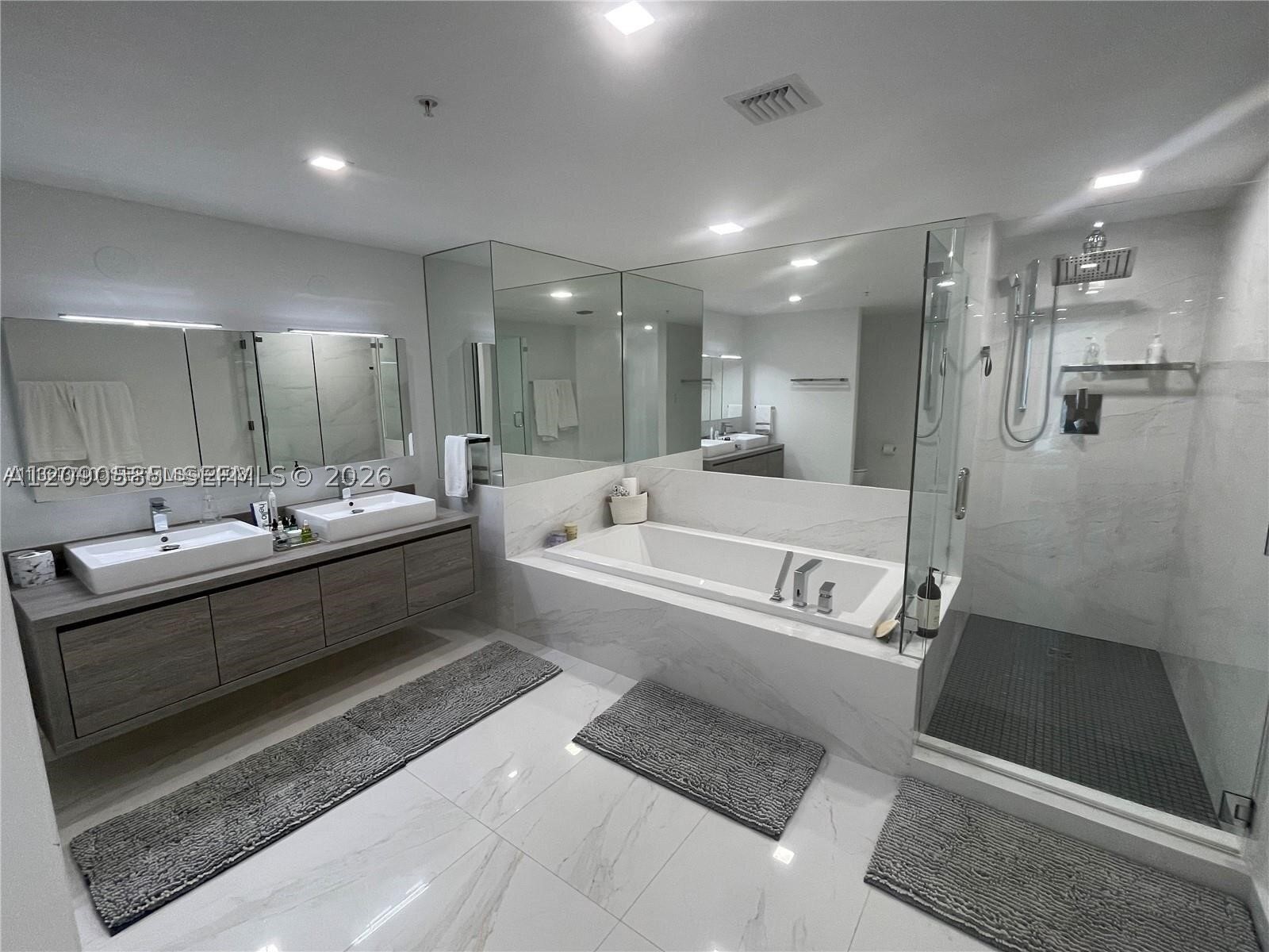 image 400 Sunny Isles16