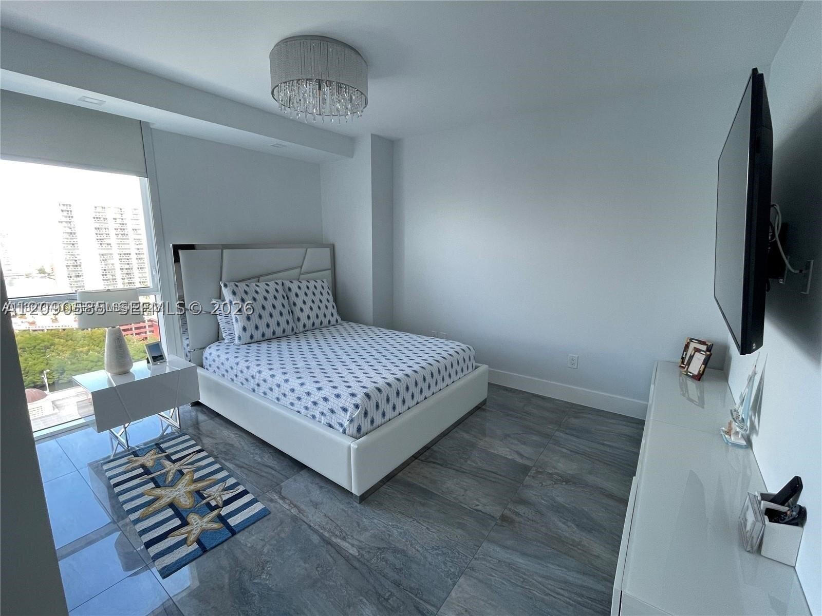 image 400 Sunny Isles17