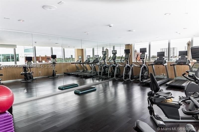 image 400 Sunny Isles25