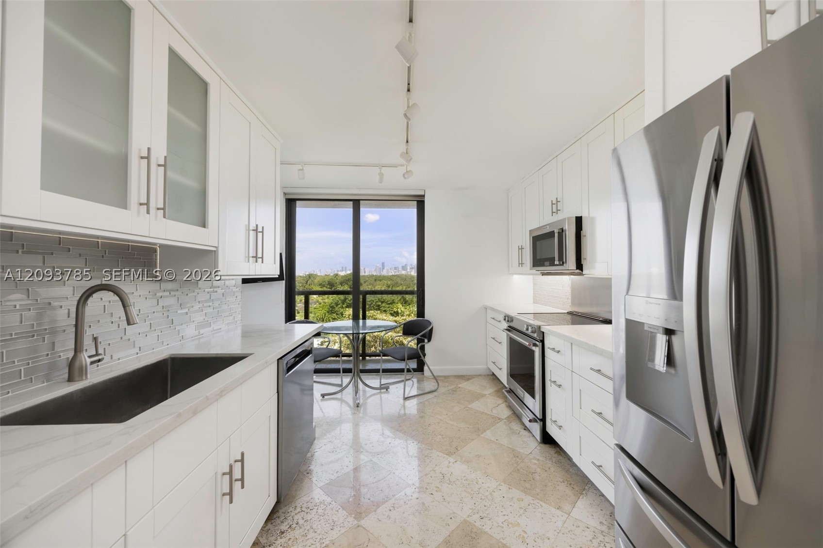 2575 S Bayshore Dr #10A & 10B Coconut Grove, FL 33133