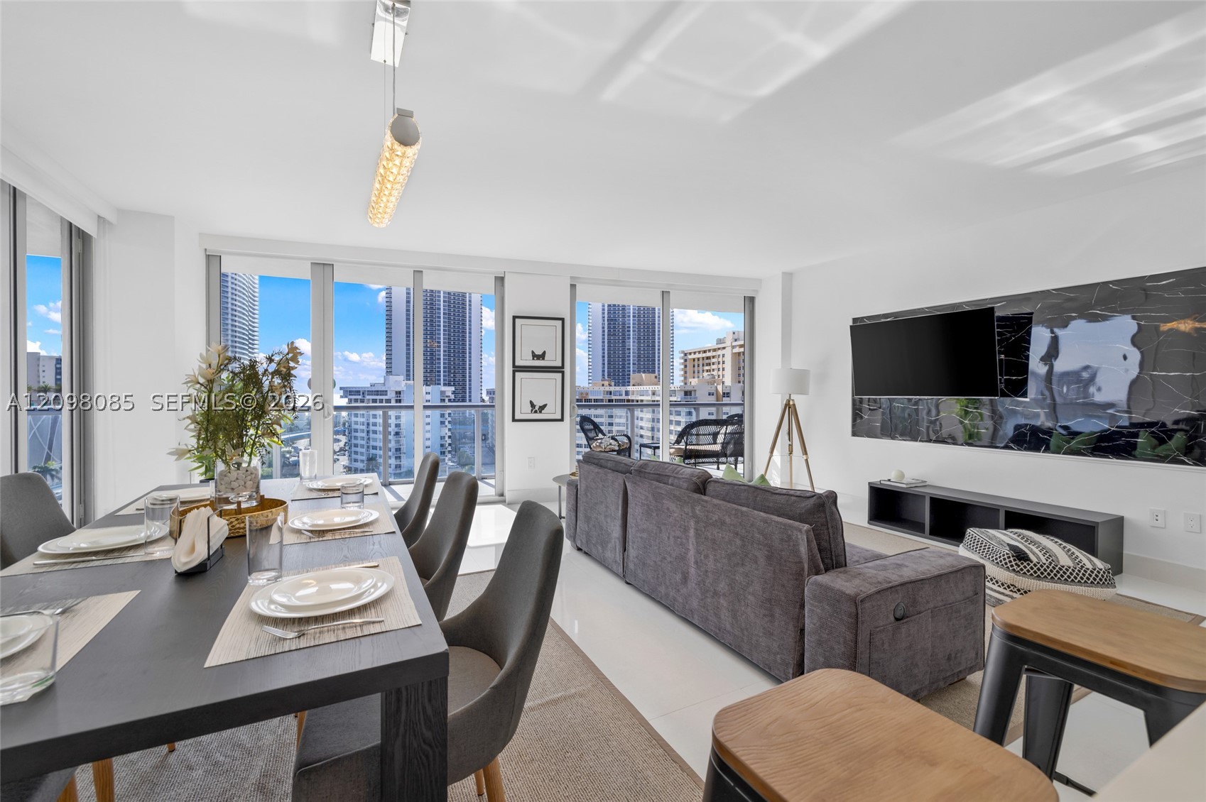 image Beachwalk Condominium11