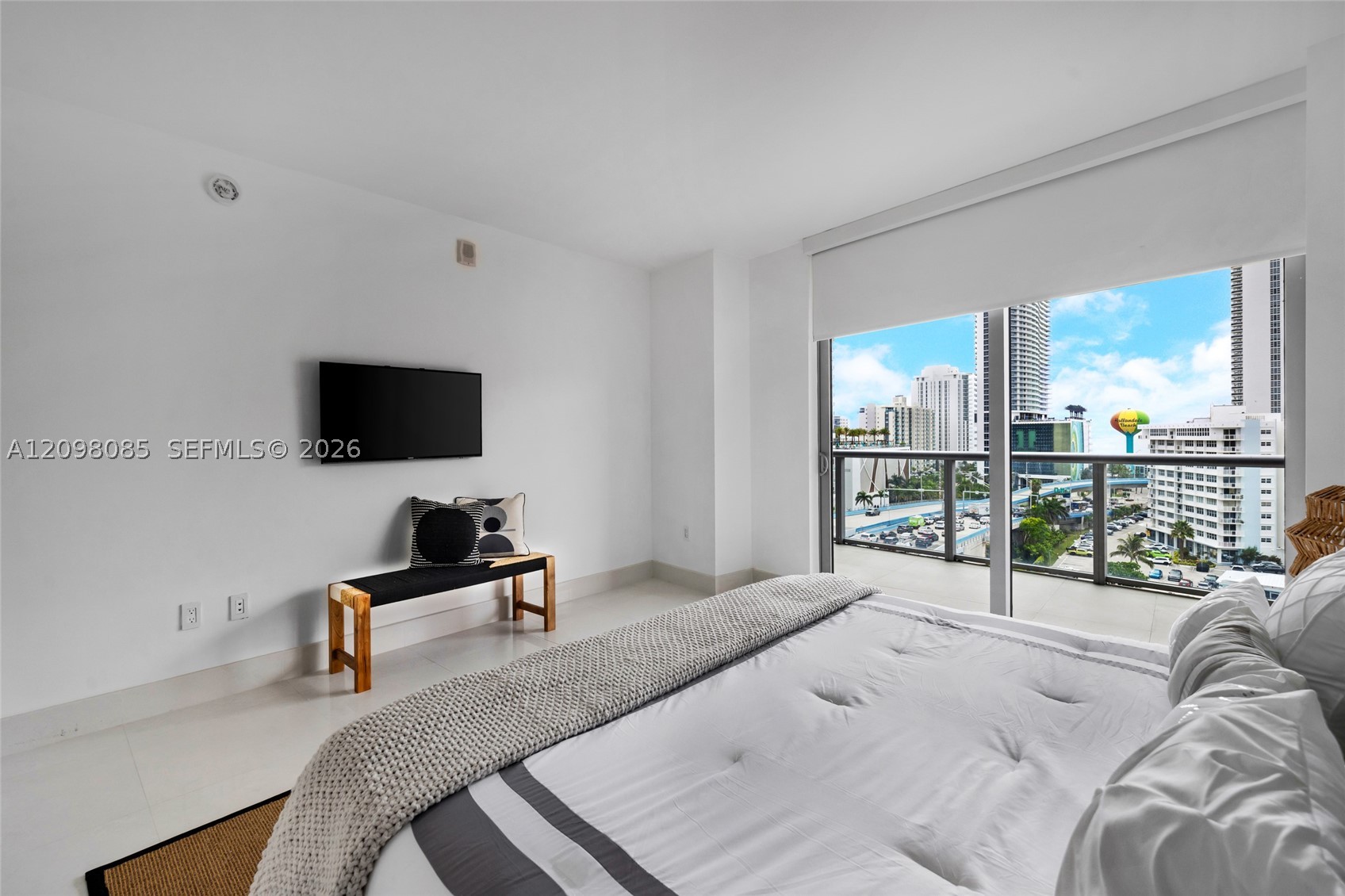 image Beachwalk Condominium35