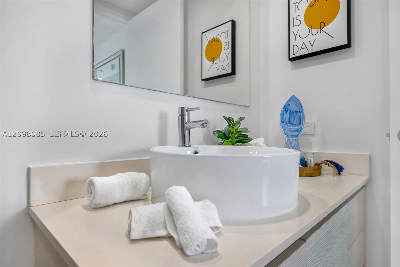image Beachwalk Condominium49