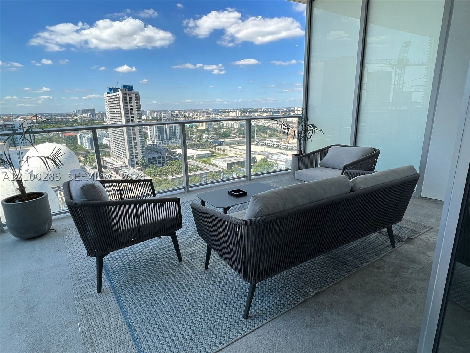 image Paramount Miami Worldcenter13
