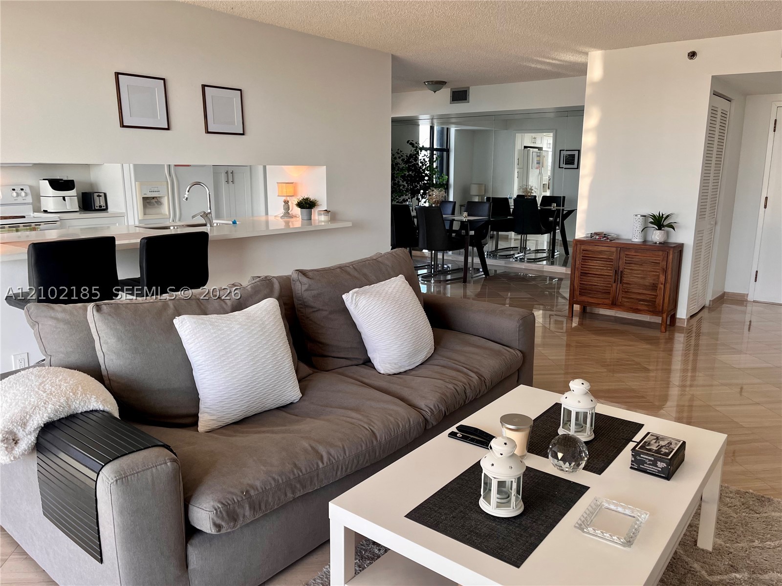 4000 NE Towerside Ter #1101 Miami, FL 33138