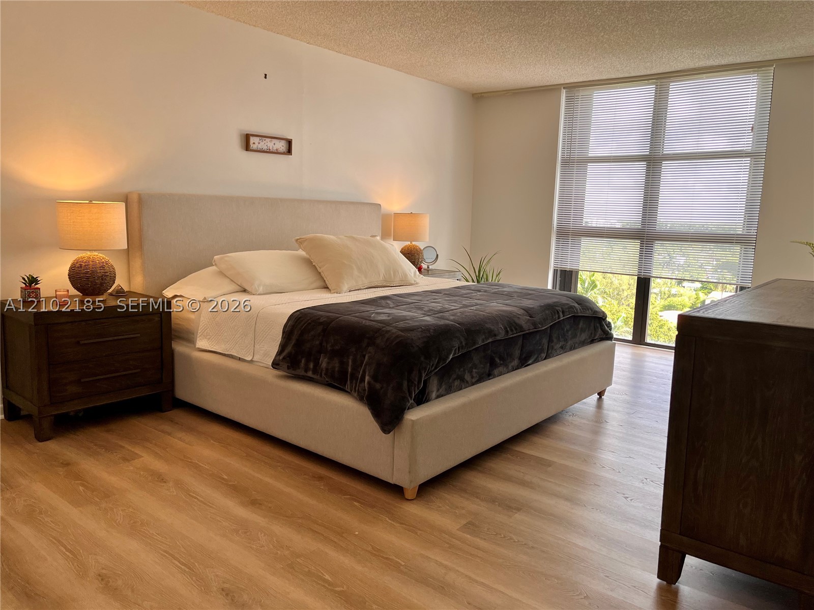 4000 NE Towerside Ter #1101 Miami, FL 33138