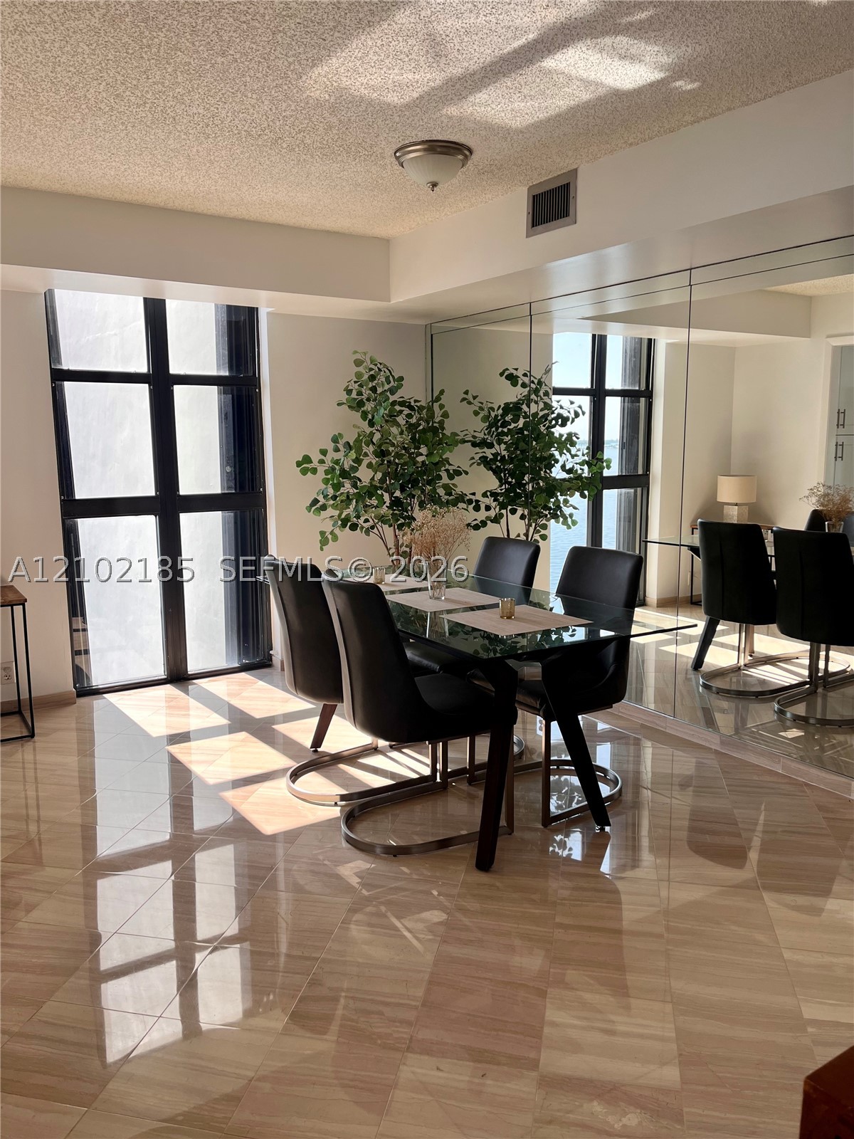 4000 NE Towerside Ter #1101 Miami, FL 33138