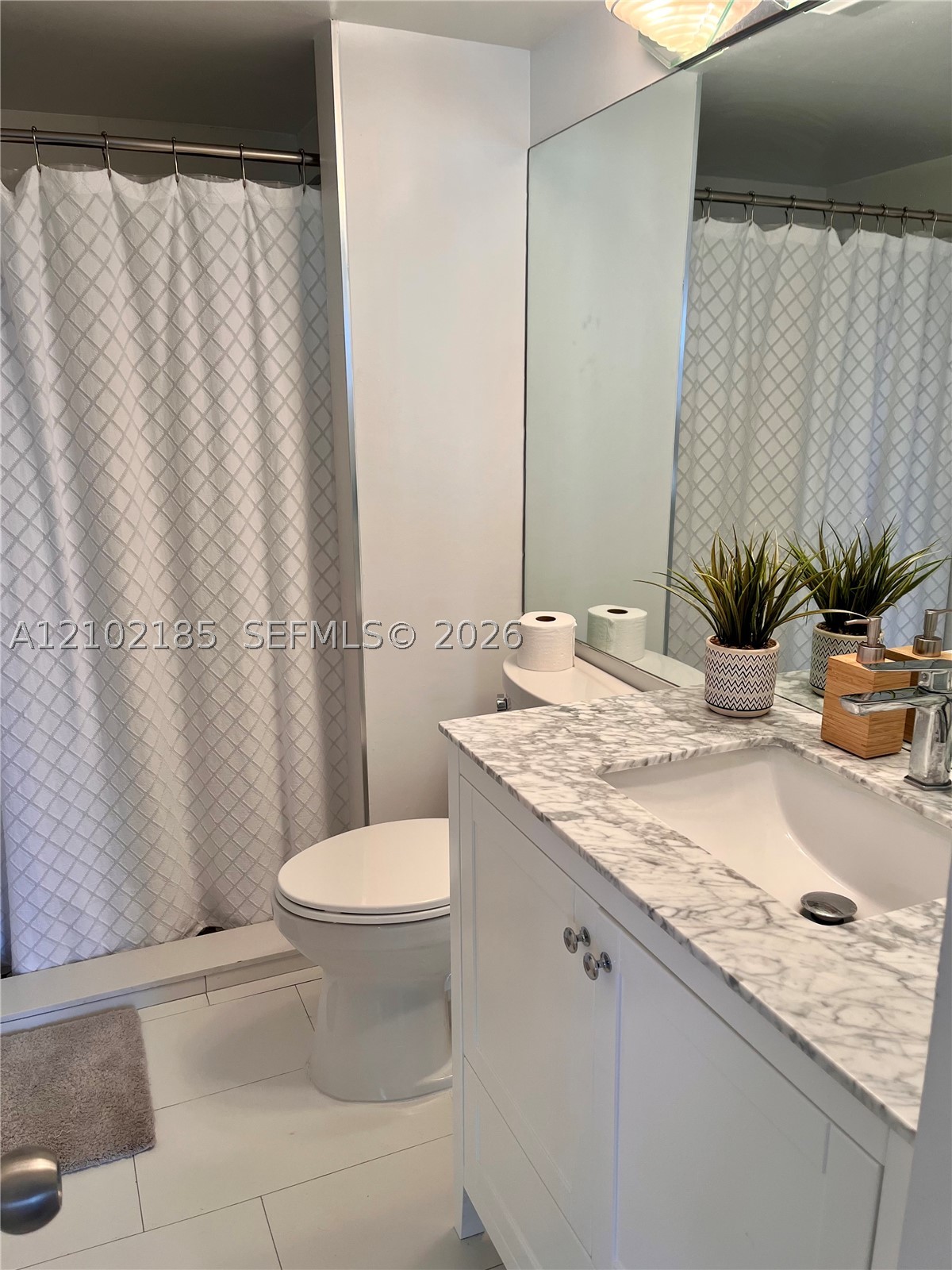 4000 NE Towerside Ter #1101 Miami, FL 33138