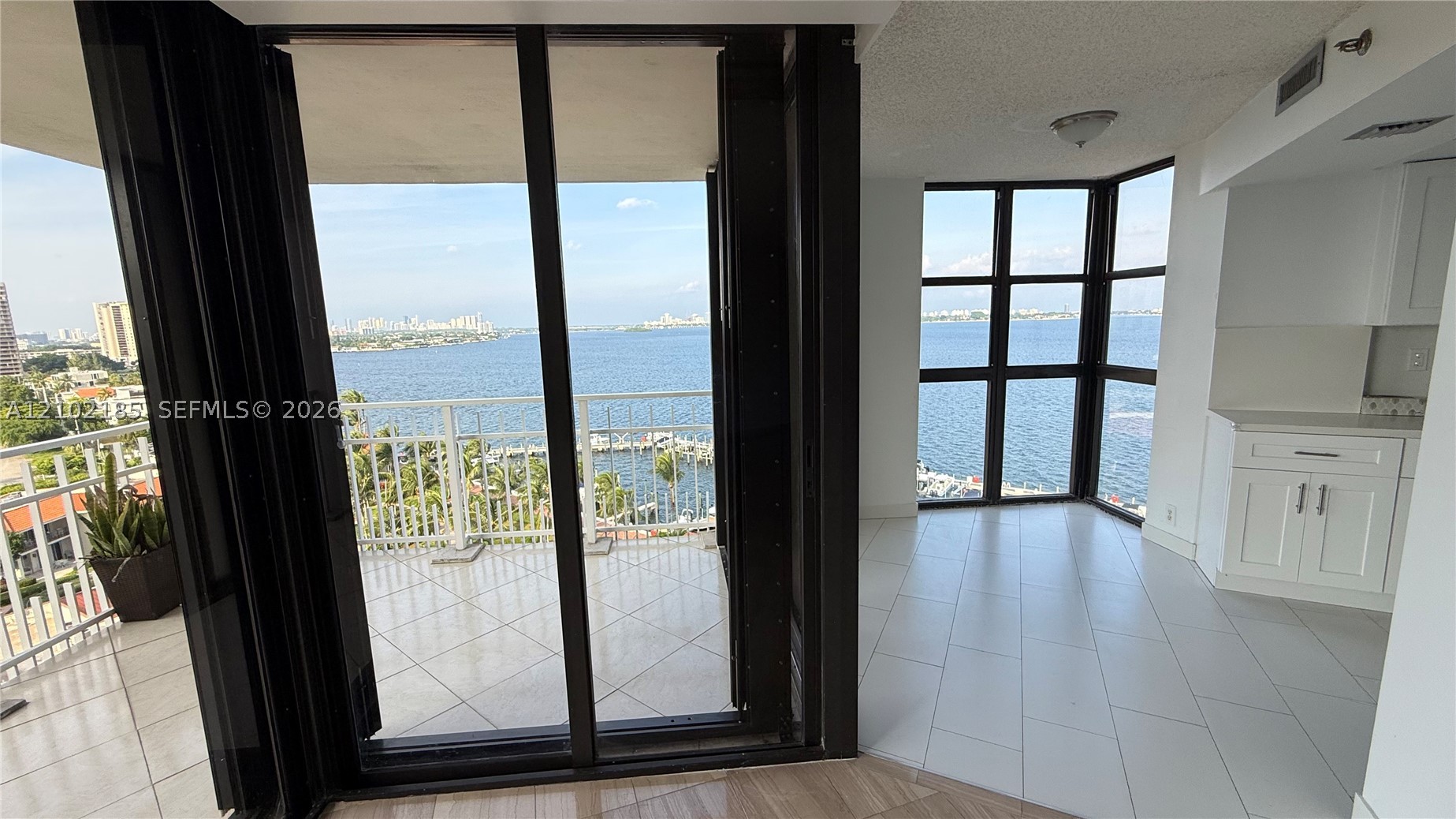 4000 NE Towerside Ter #1101 Miami, FL 33138