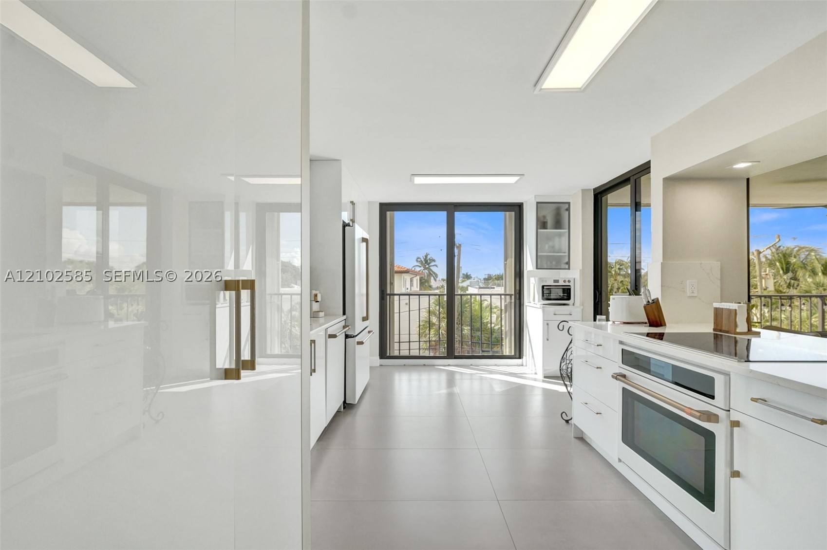 1901 N Ocean Blvd #3B Fort Lauderdale, FL 33305