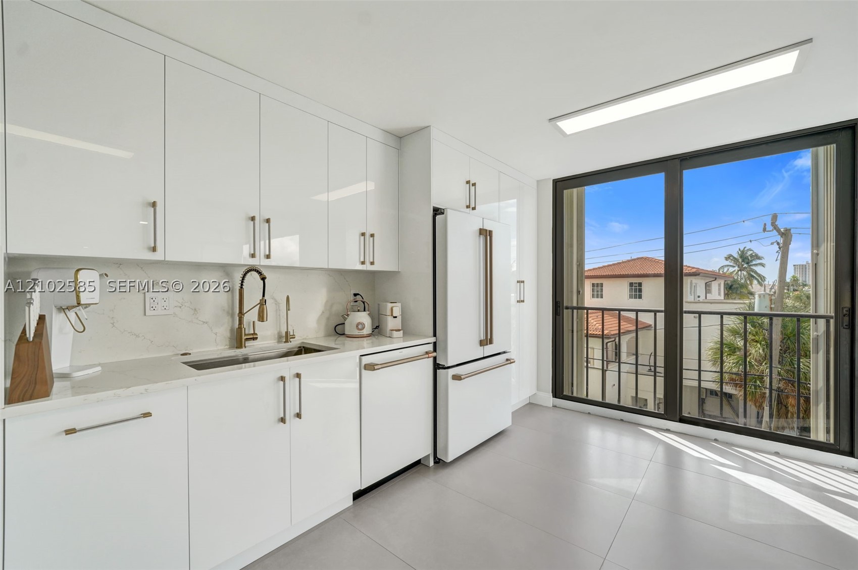 1901 N Ocean Blvd #3B Fort Lauderdale, FL 33305