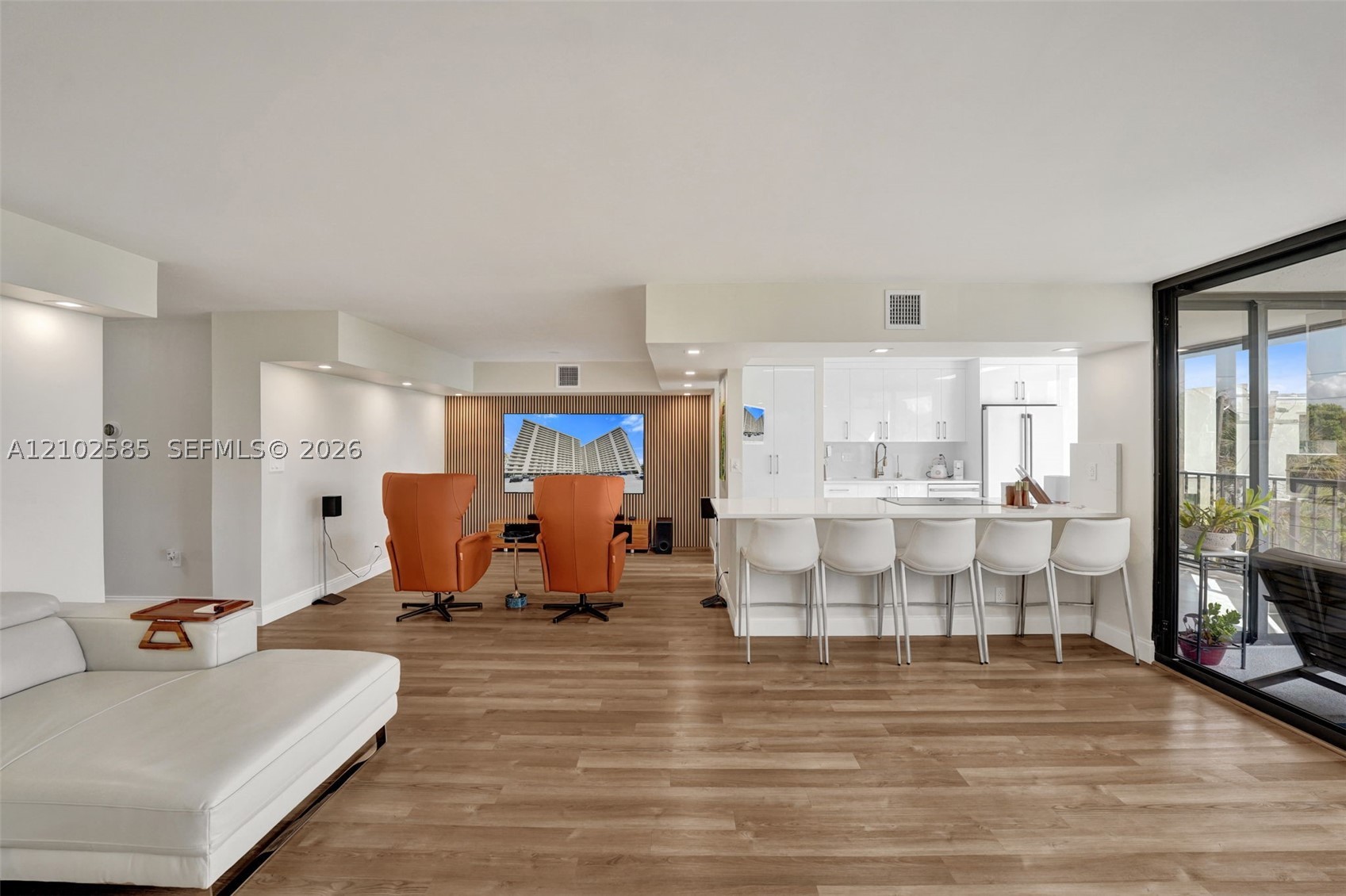 1901 N Ocean Blvd #3B Fort Lauderdale, FL 33305