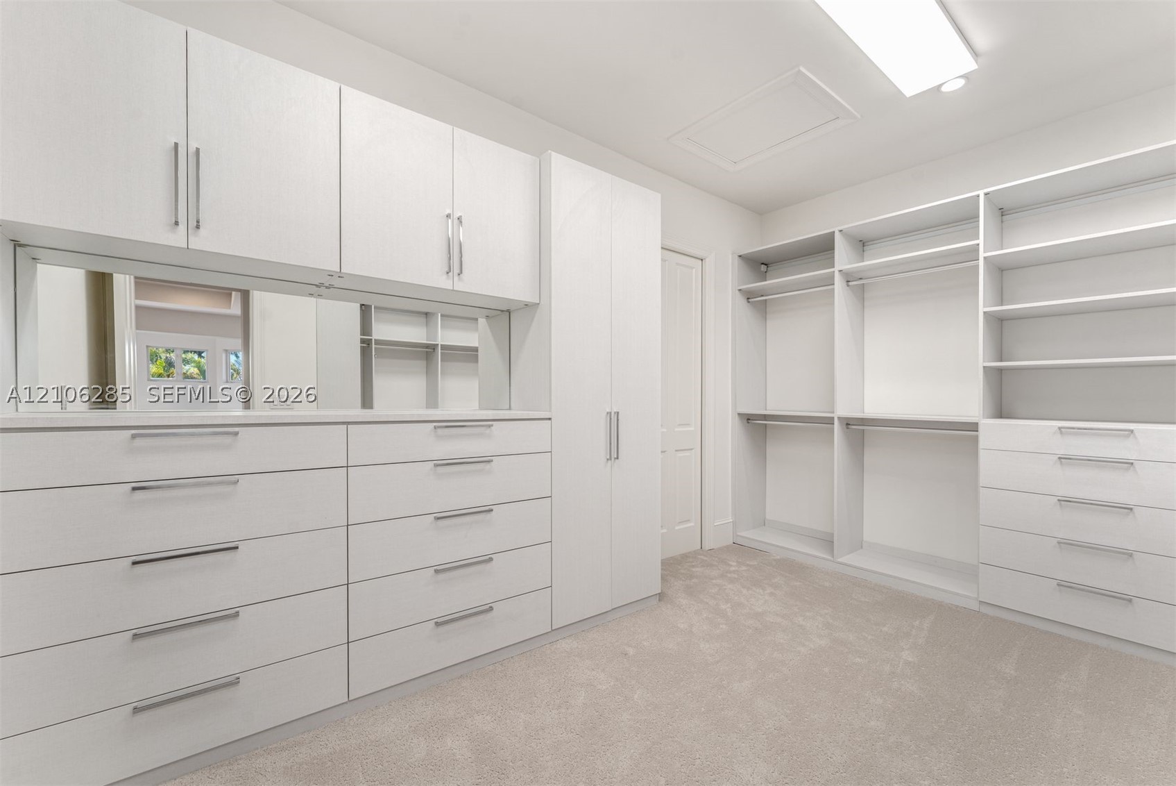 673 Destacada Cir Coral Gables, FL 33156