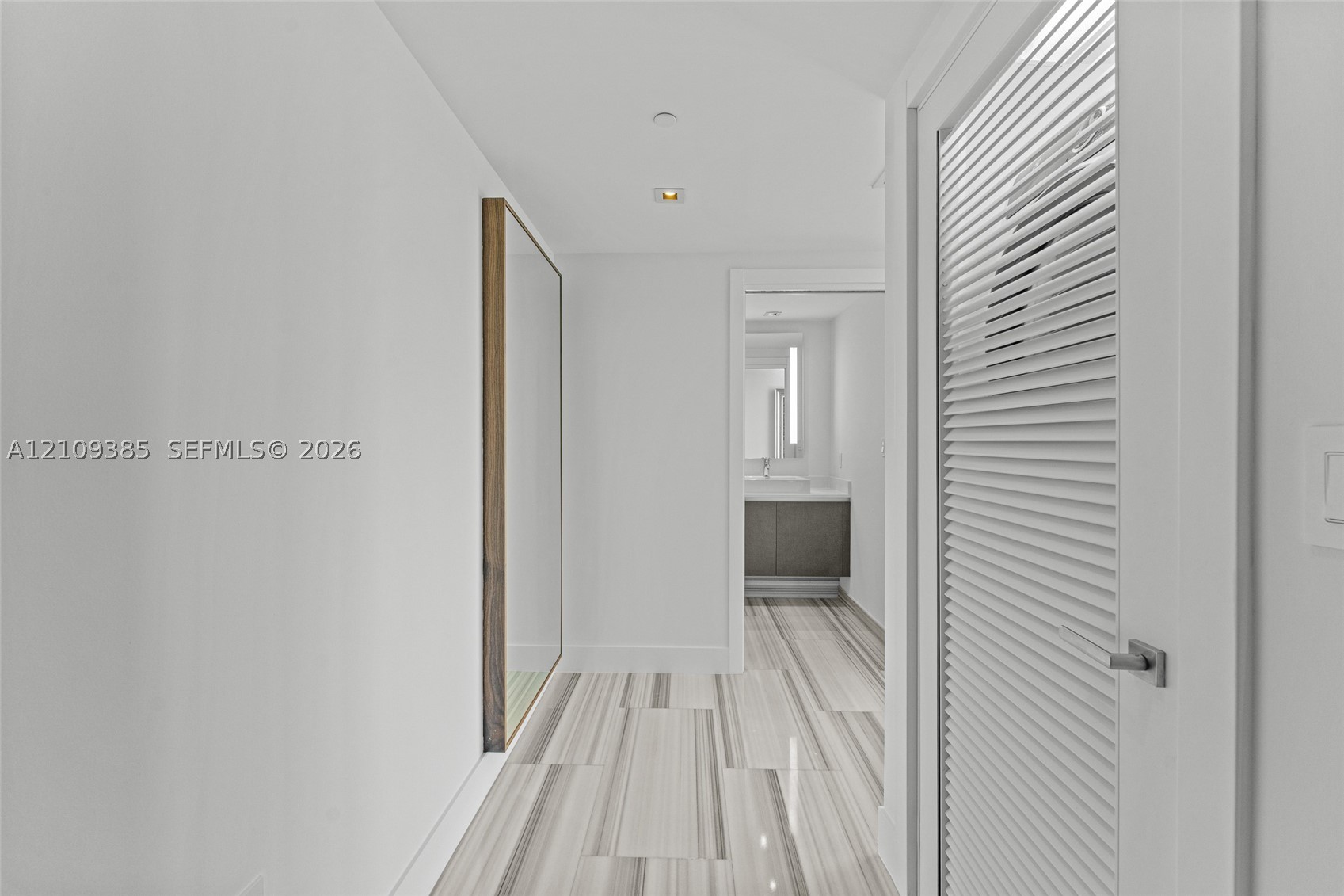 1451 Brickell Ave #1504 Miami, FL 33131