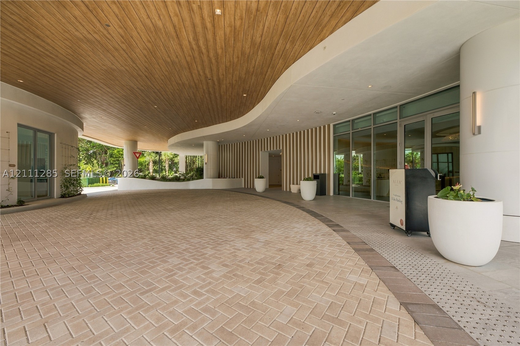 4714 N Flagler Dr #1702 West Palm Beach, FL 33407