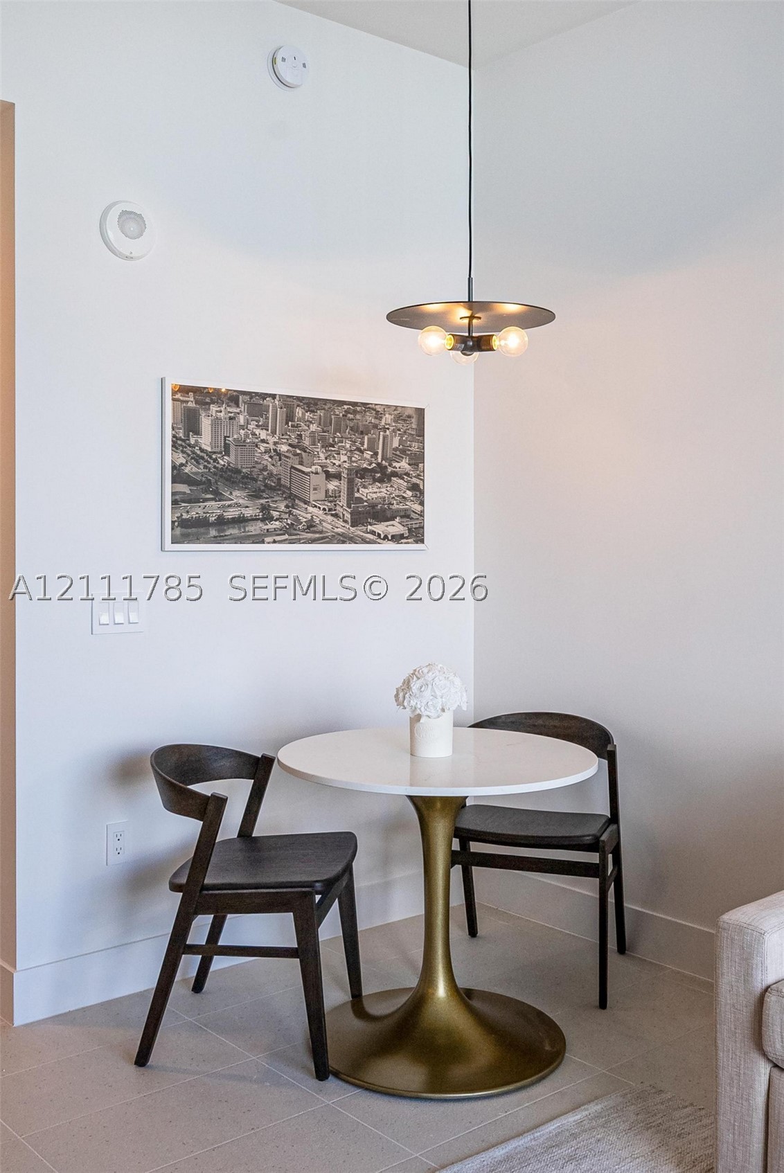 image Gale Residences16