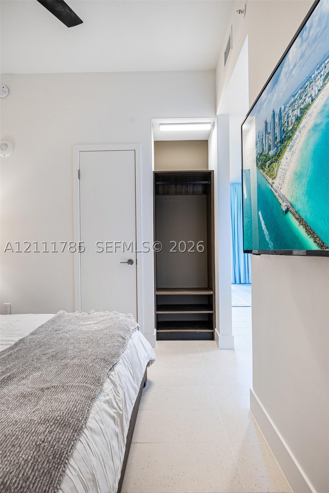 image Gale Residences25