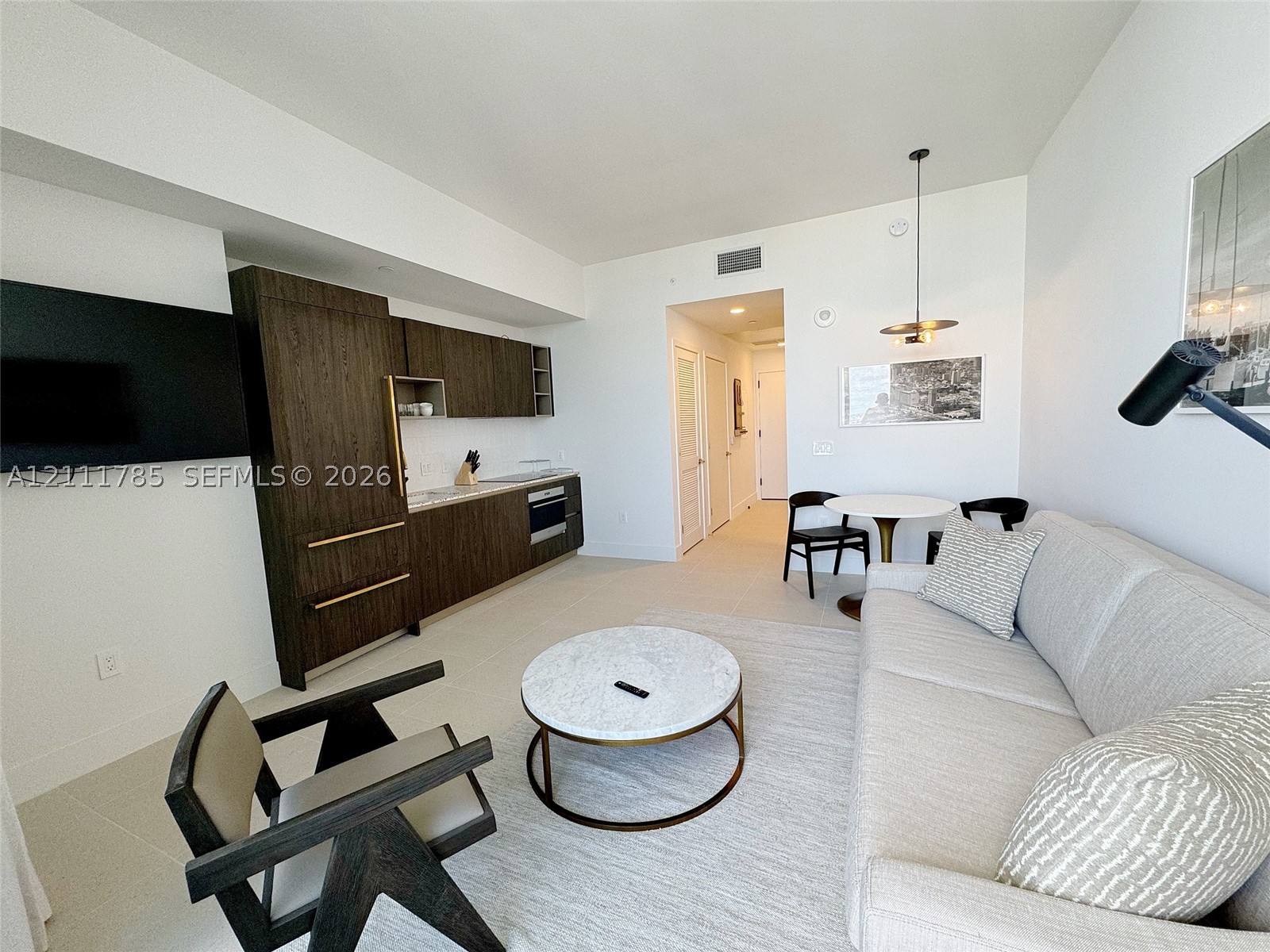 image Gale Residences34