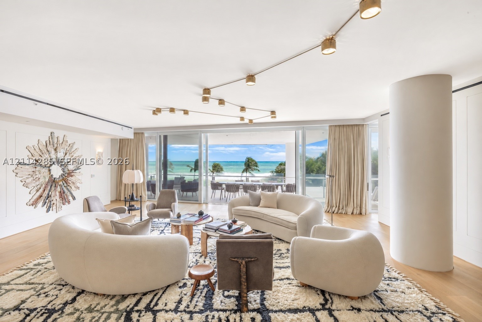 9001 Collins Ave #S-301