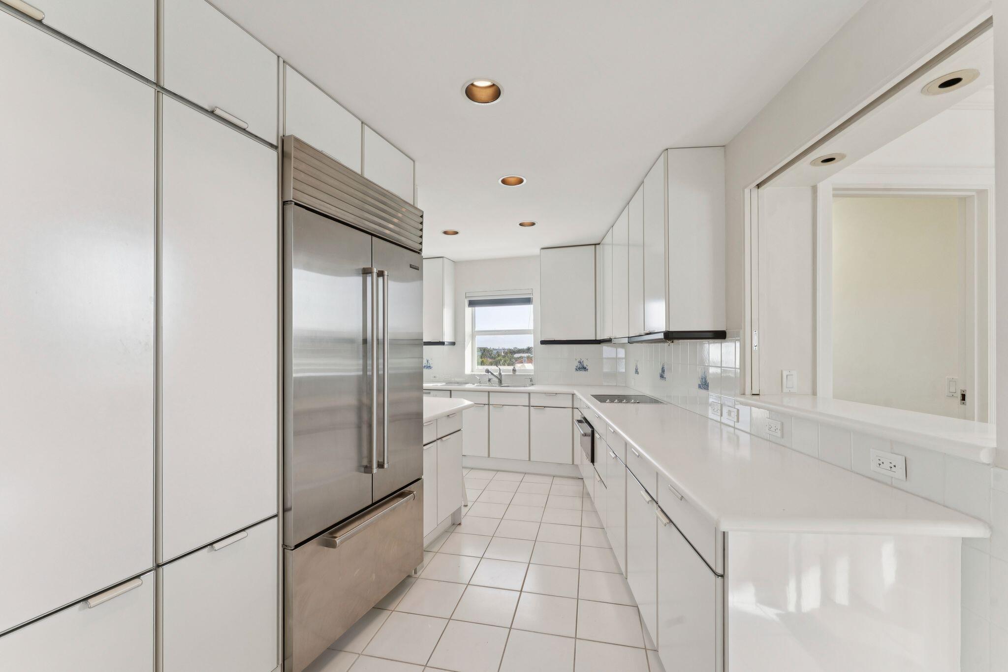 100 Royal Palm #G5 Palm Beach, FL 33480