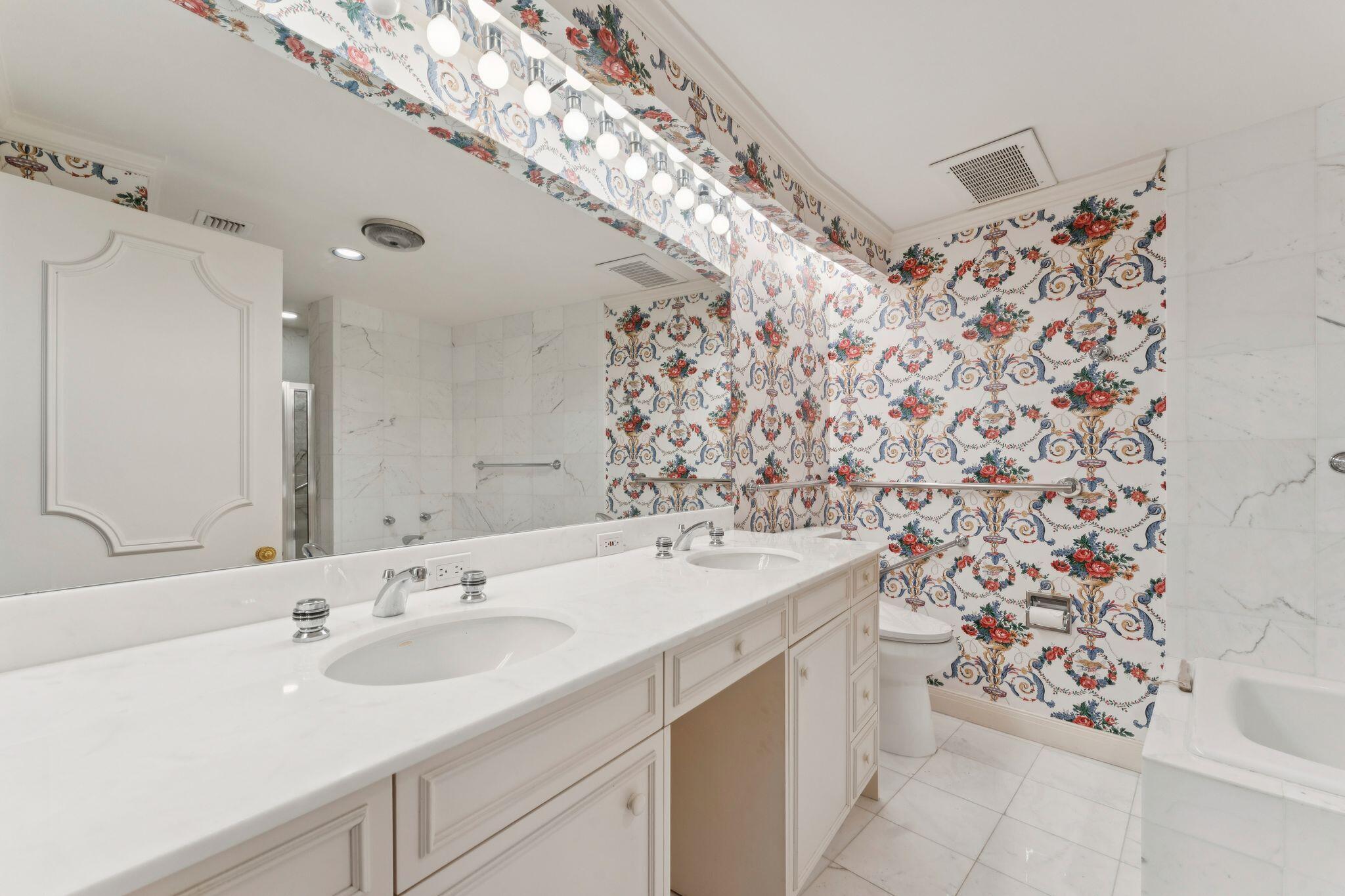 100 Royal Palm #G5 Palm Beach, FL 33480