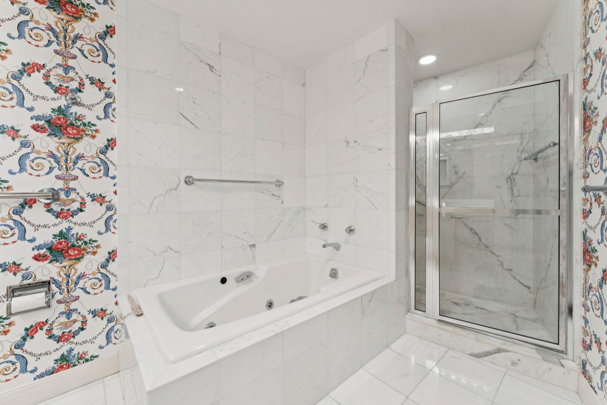 100 Royal Palm #G5 Palm Beach, FL 33480