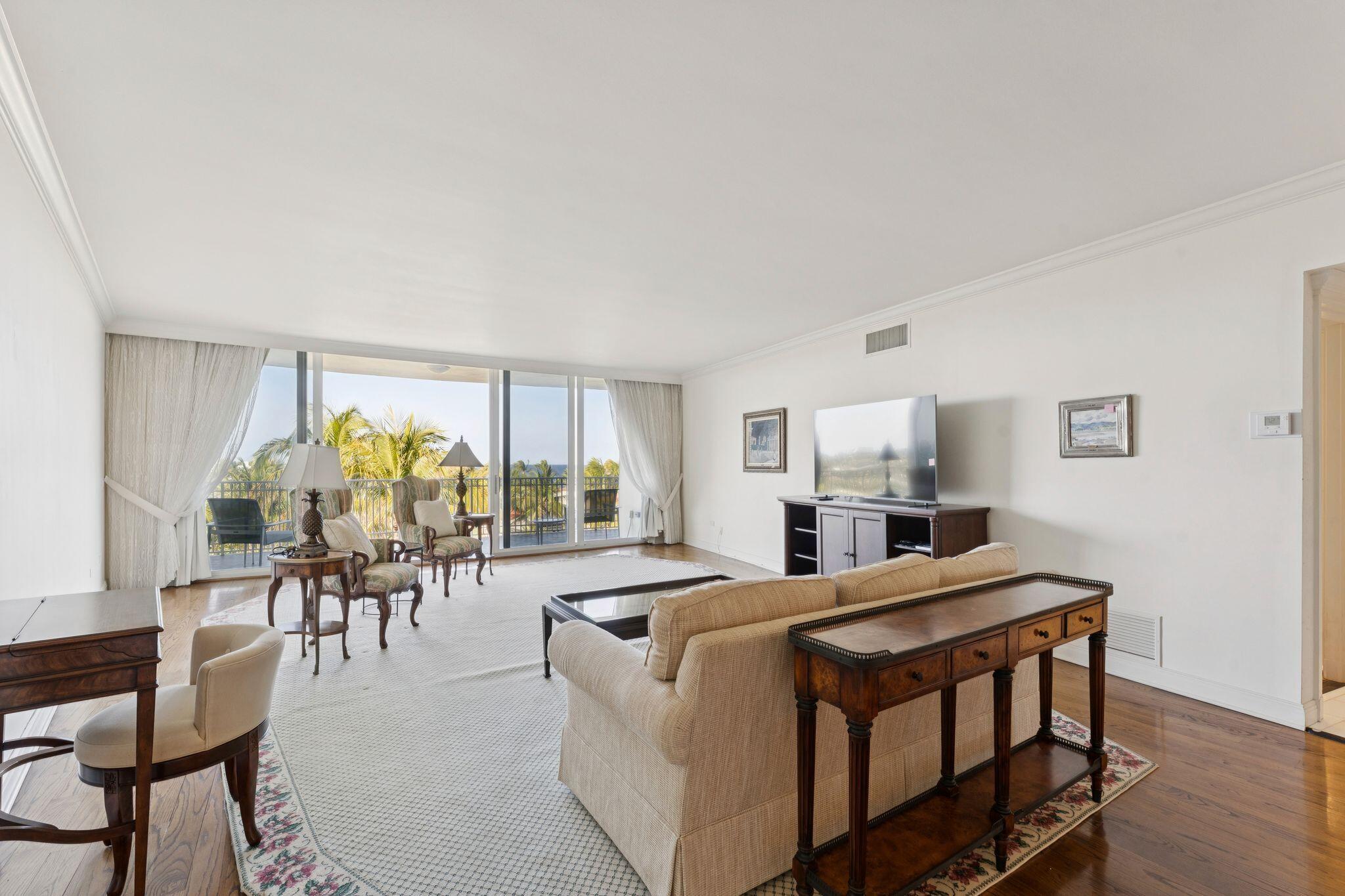 100 Royal Palm #G5 Palm Beach, FL 33480