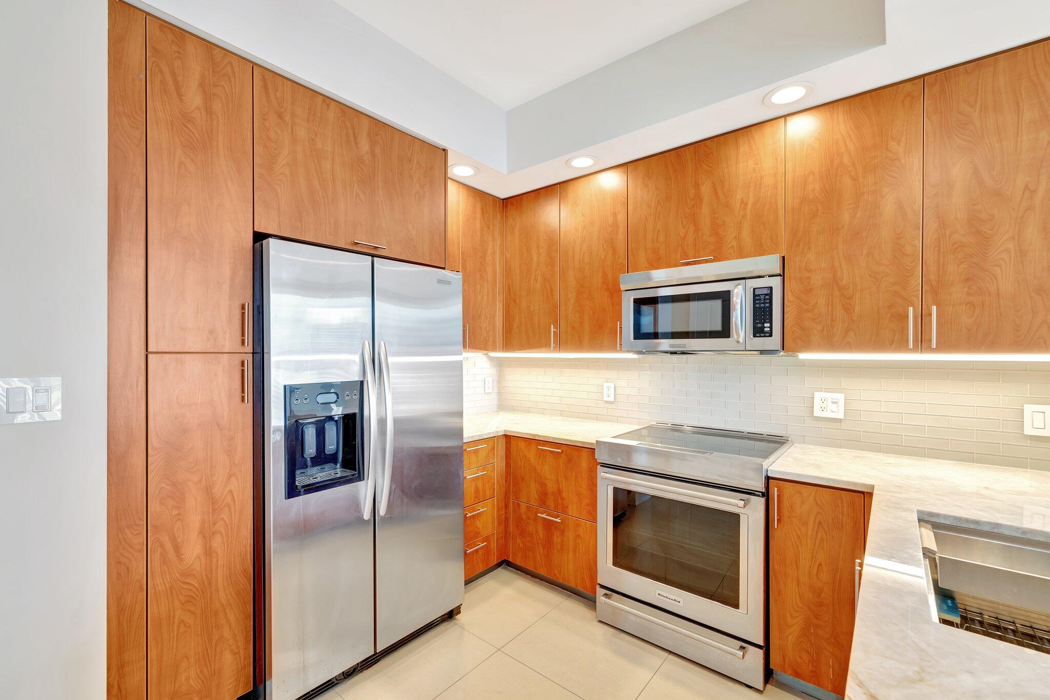 315 NE 3rd #1505 Fort Lauderdale, FL 33301