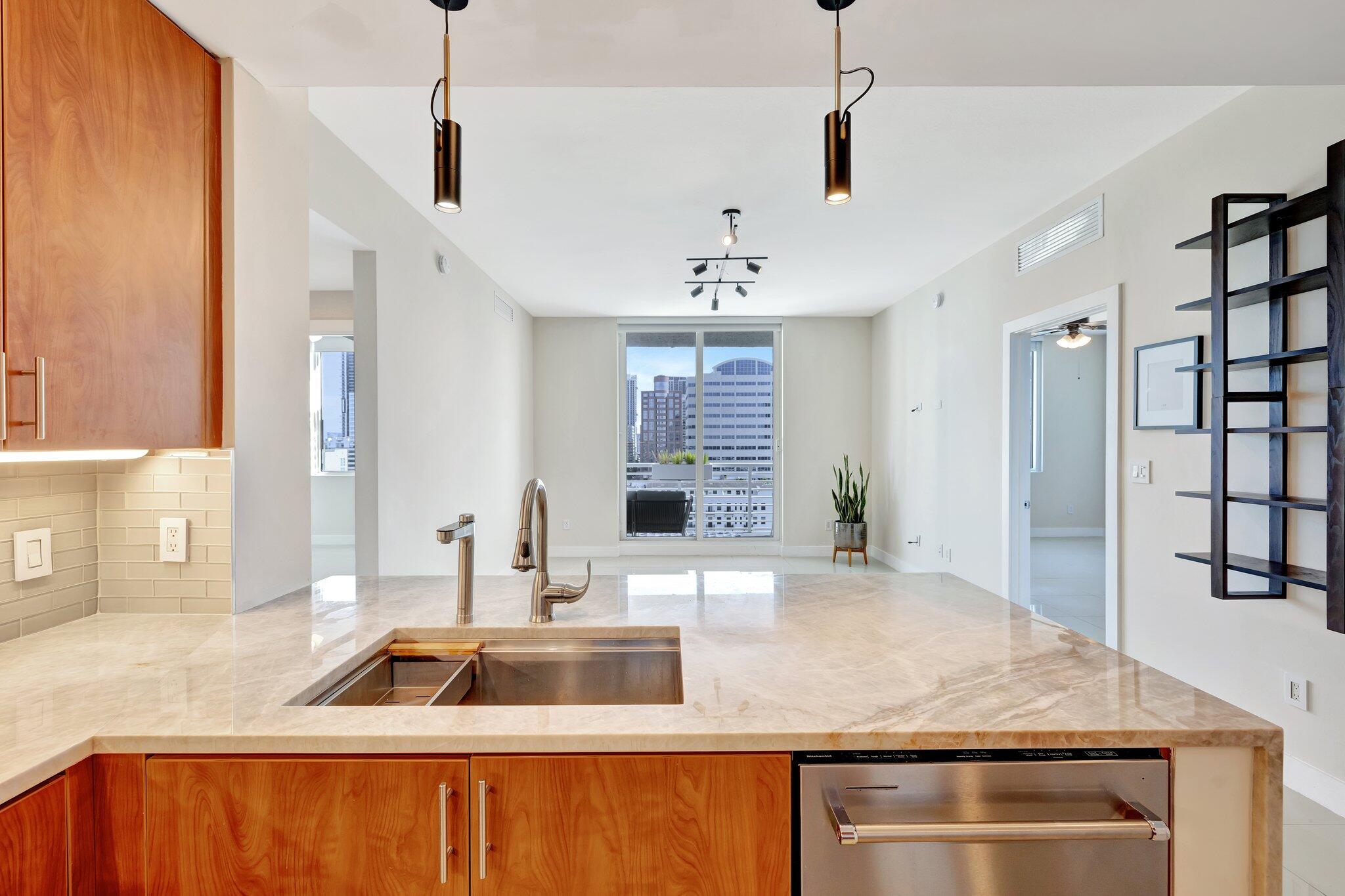 315 NE 3rd #1505 Fort Lauderdale, FL 33301