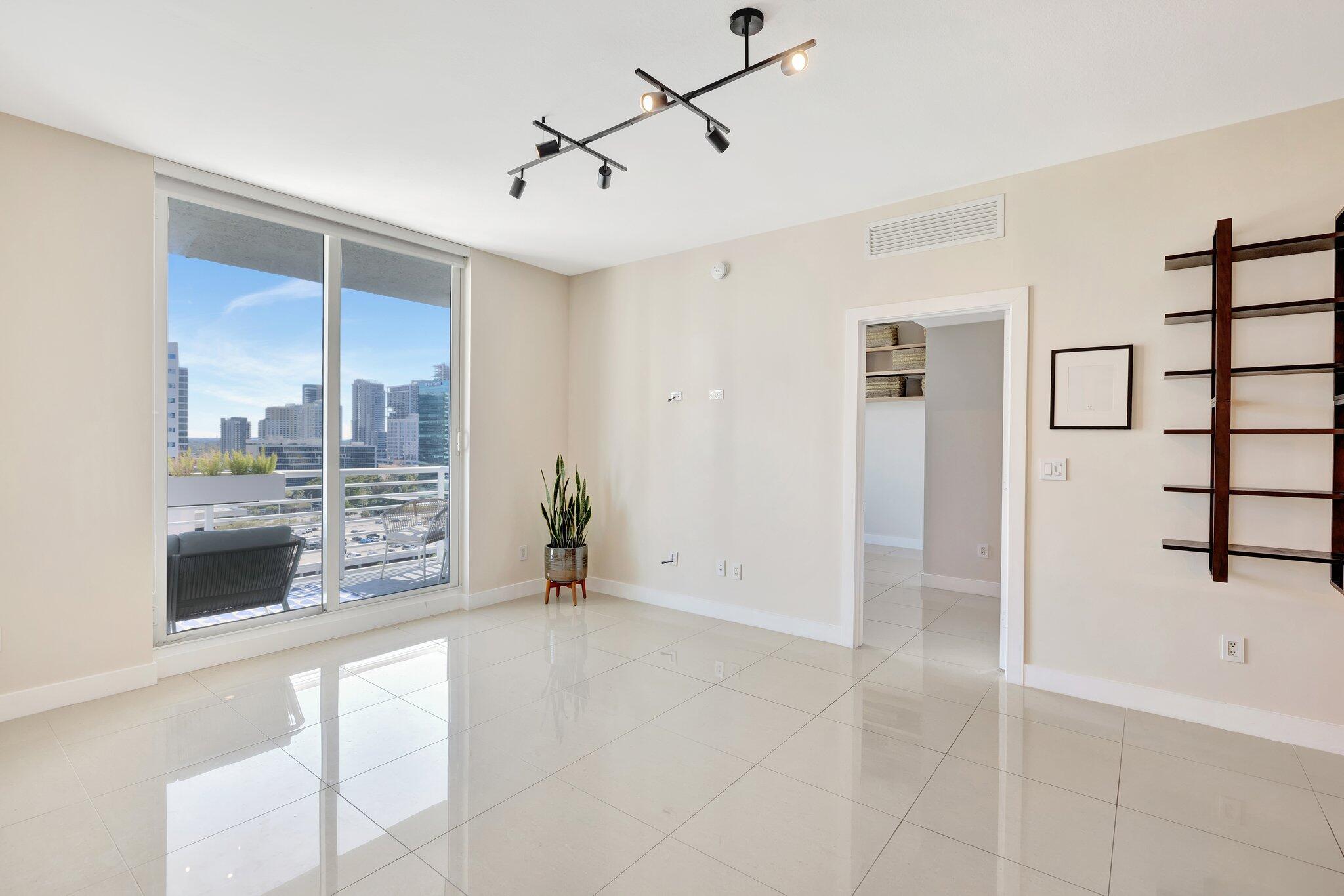 315 NE 3rd #1505 Fort Lauderdale, FL 33301