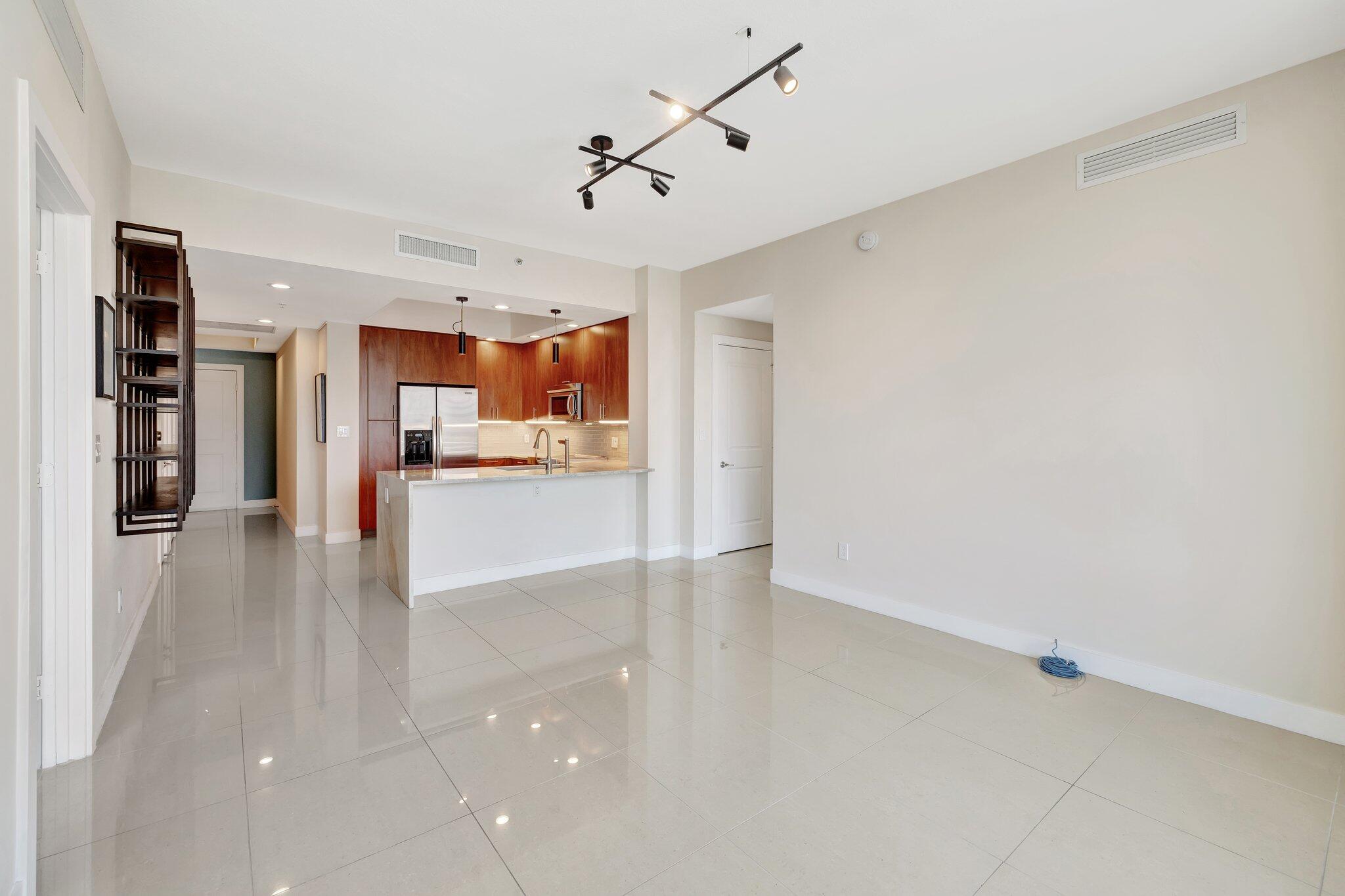 315 NE 3rd #1505 Fort Lauderdale, FL 33301