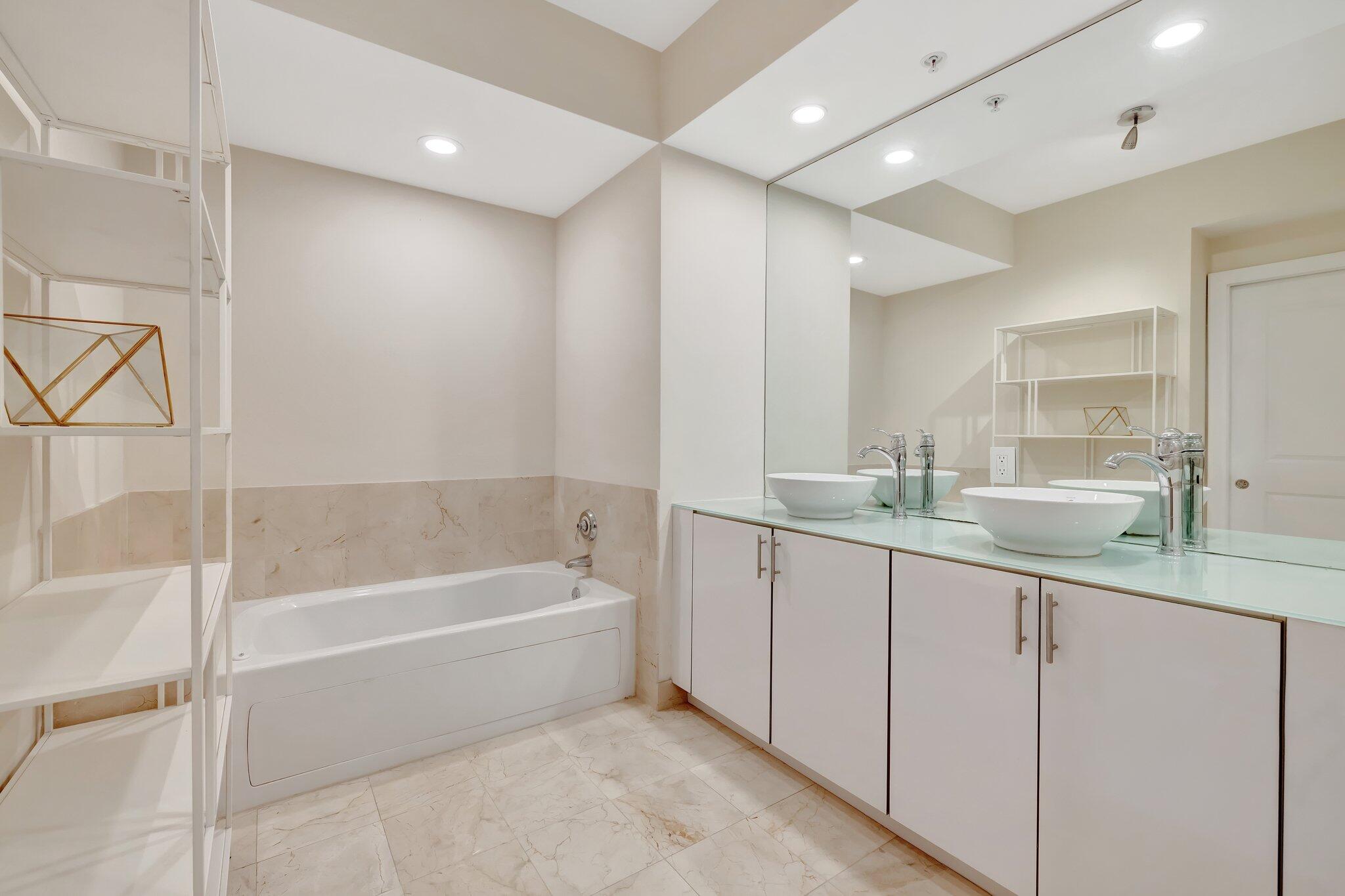 315 NE 3rd #1505 Fort Lauderdale, FL 33301