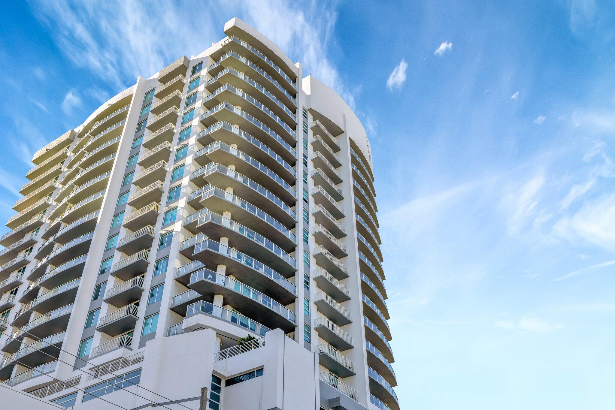 315 NE 3rd #1505 Fort Lauderdale, FL 33301