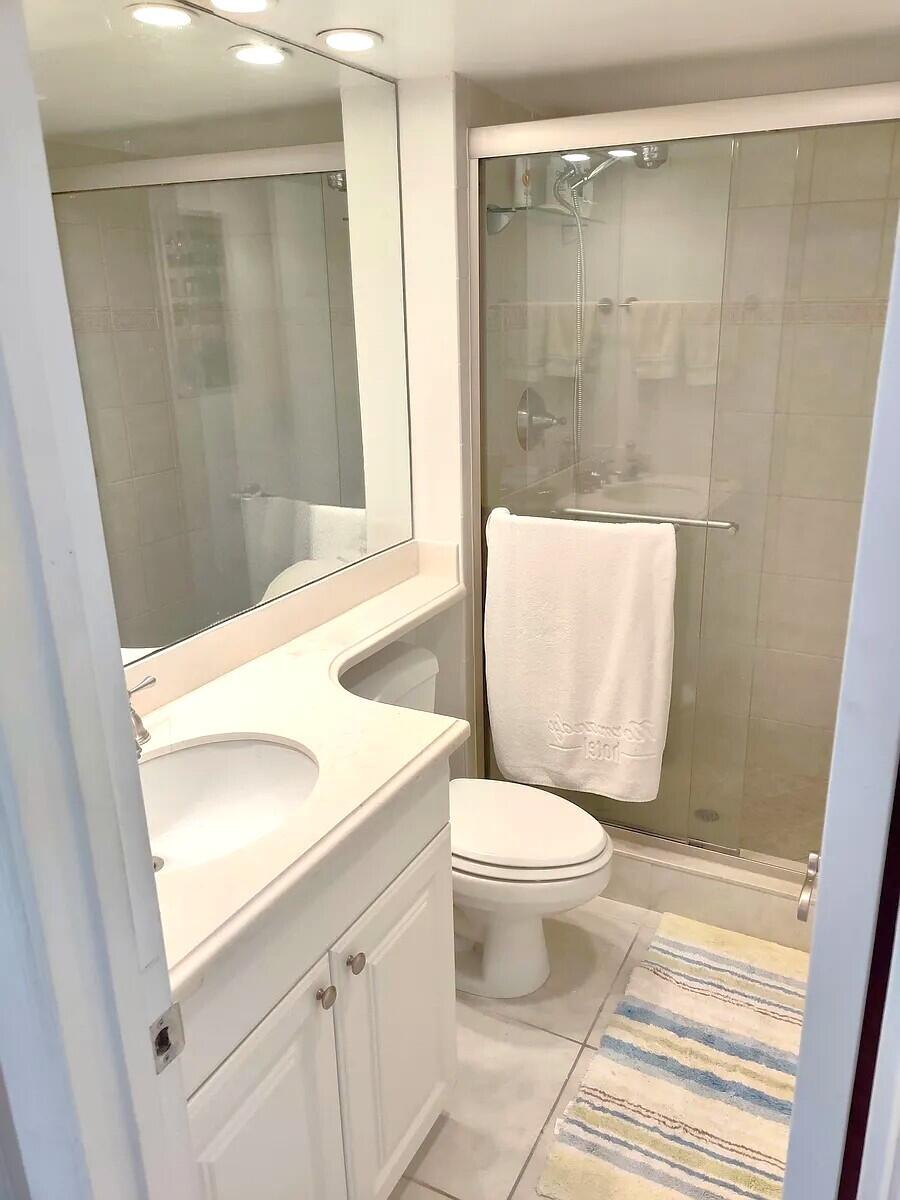 3031 N Ocean #805 Fort Lauderdale, FL 33308