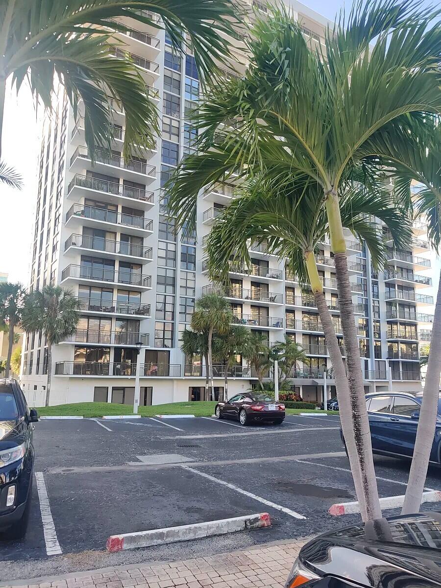 3031 N Ocean #805 Fort Lauderdale, FL 33308