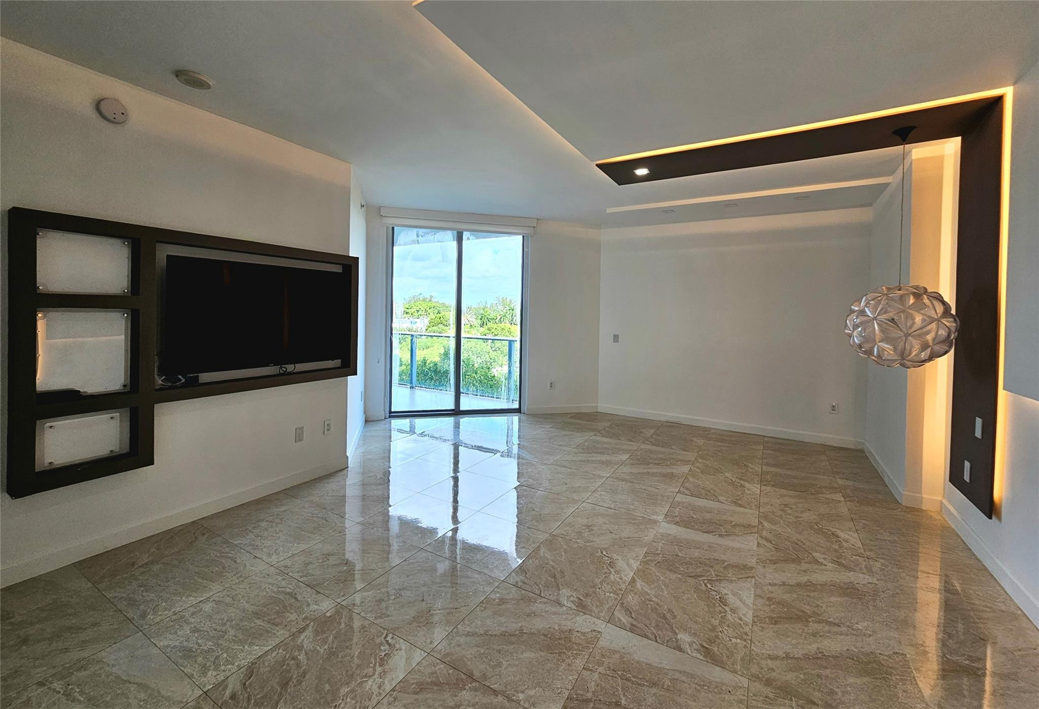 image Marina Palms Residences North Condo13