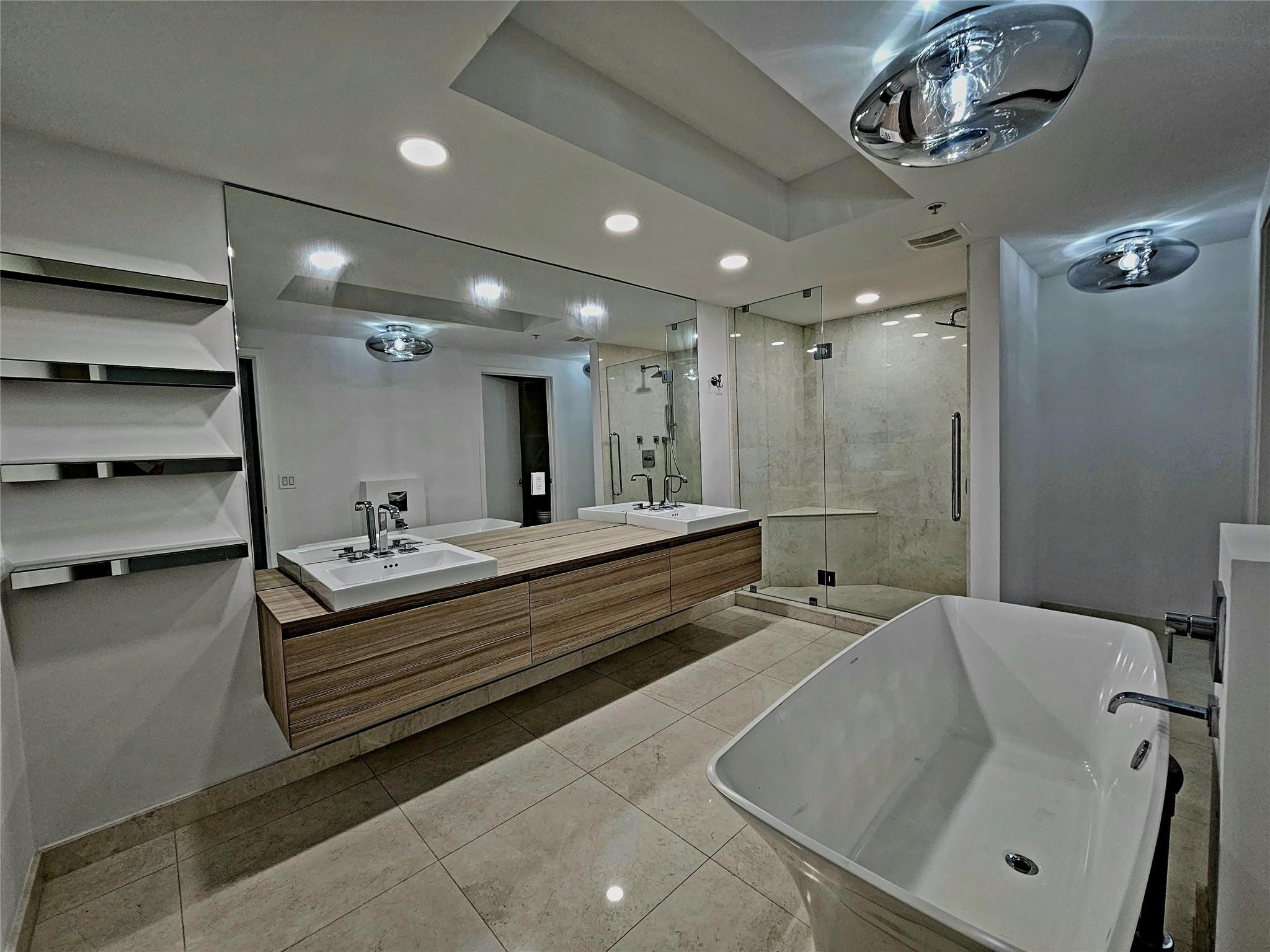 image Marina Palms Residences North Condo18