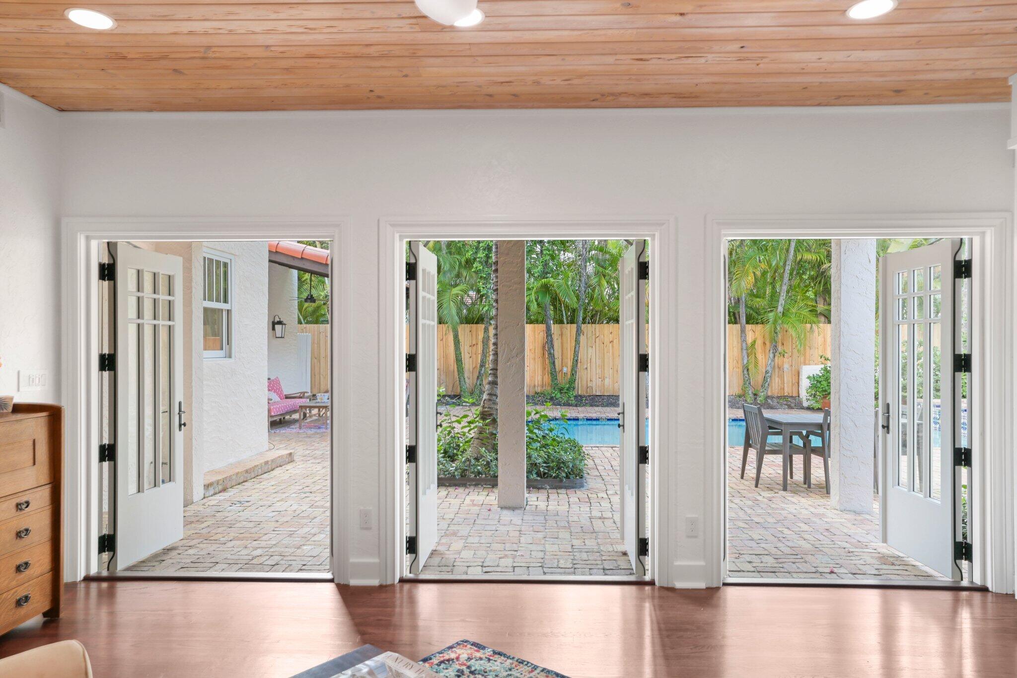 429 30th West Palm Beach, FL 33407