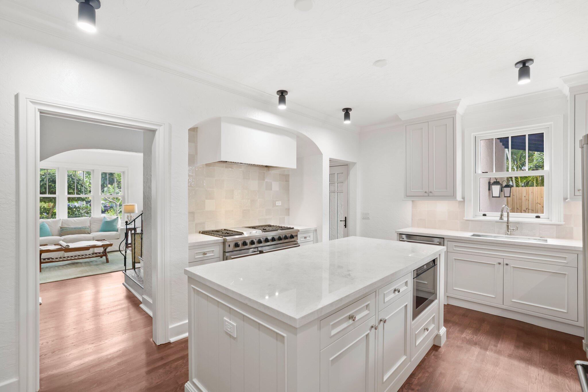 429 30th West Palm Beach, FL 33407