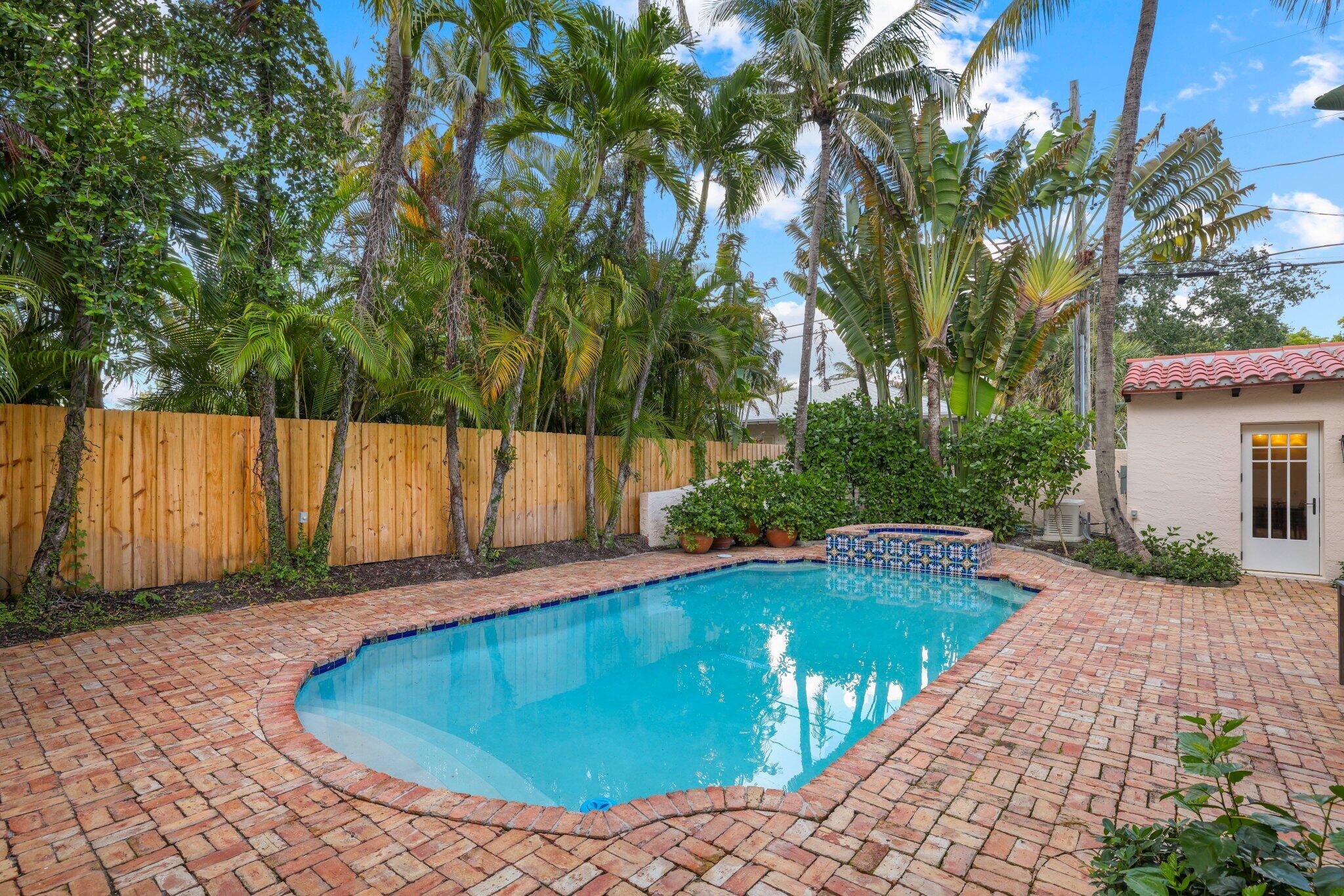 429 30th West Palm Beach, FL 33407
