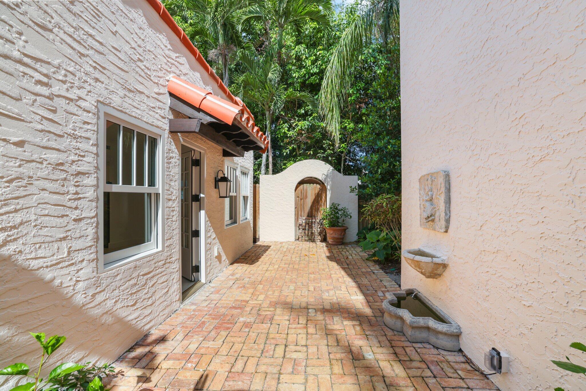 429 30th West Palm Beach, FL 33407