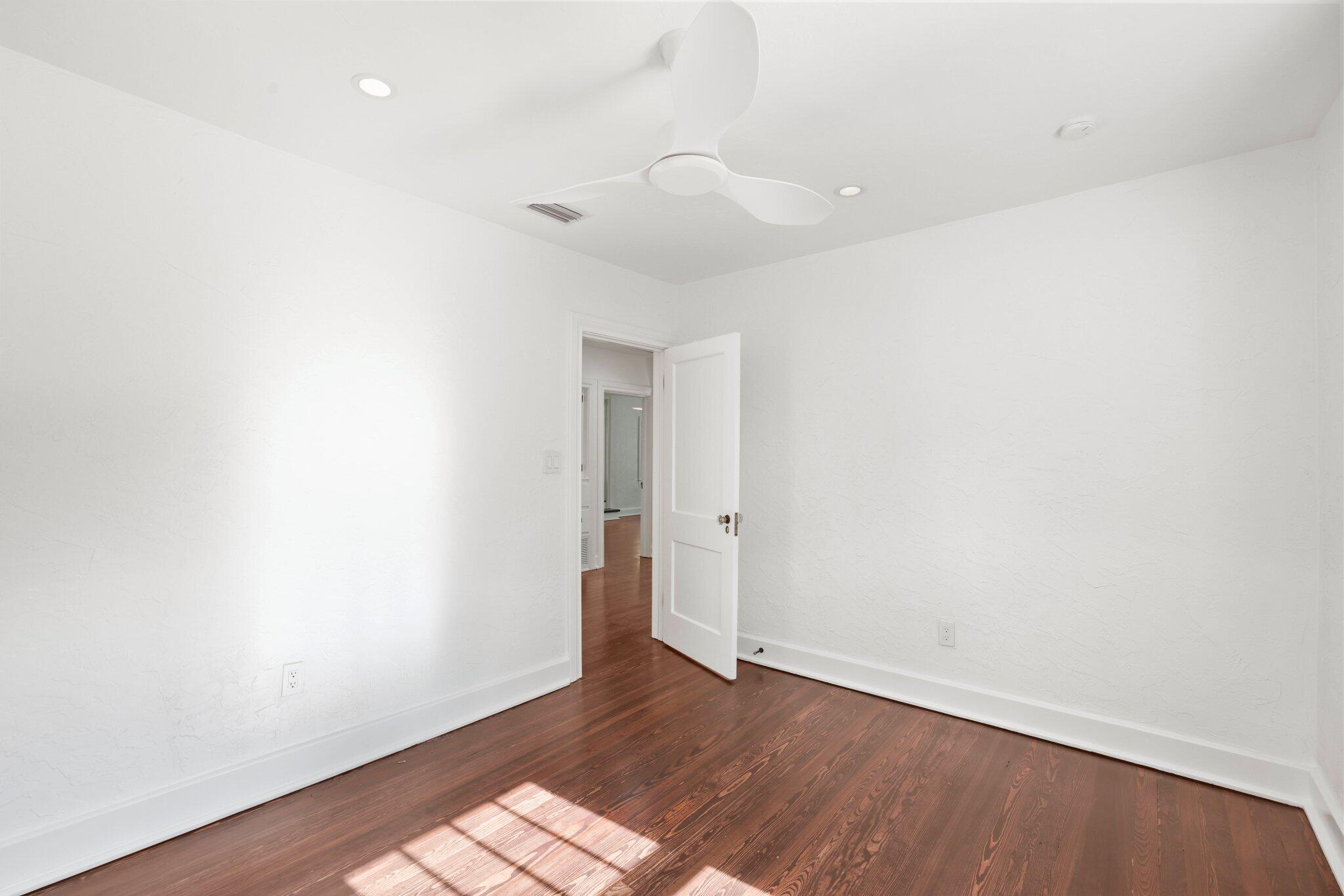 429 30th West Palm Beach, FL 33407