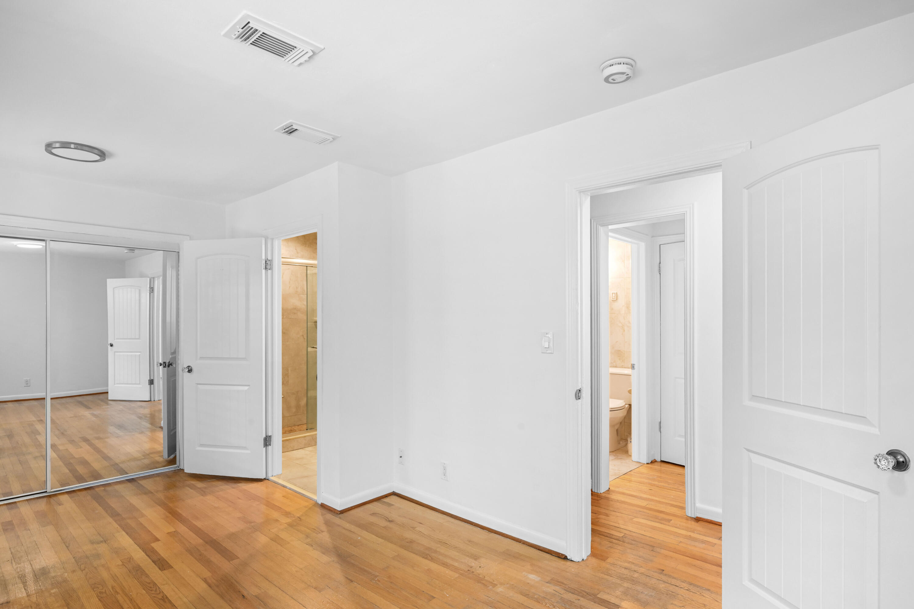 1915 Lake West Palm Beach, FL 33401