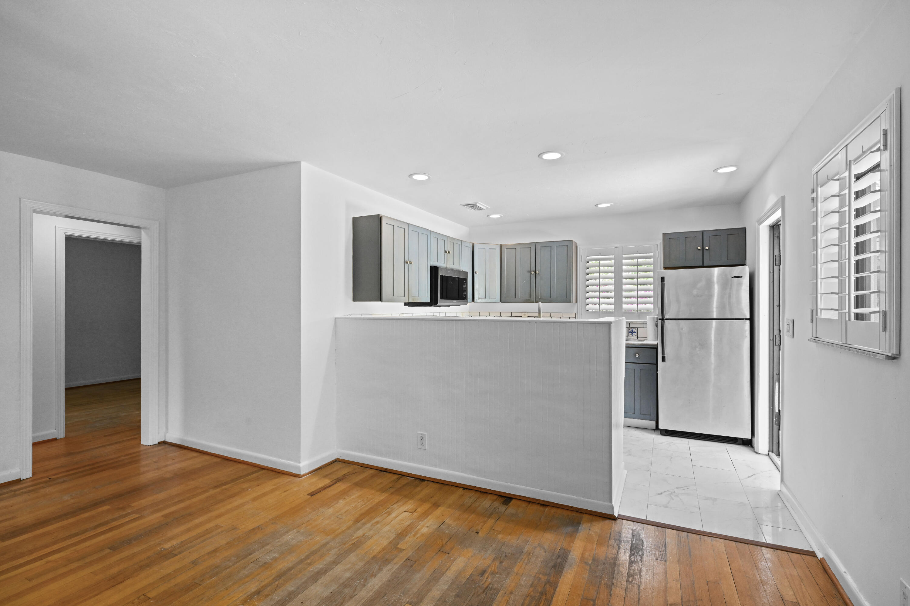 1915 Lake West Palm Beach, FL 33401