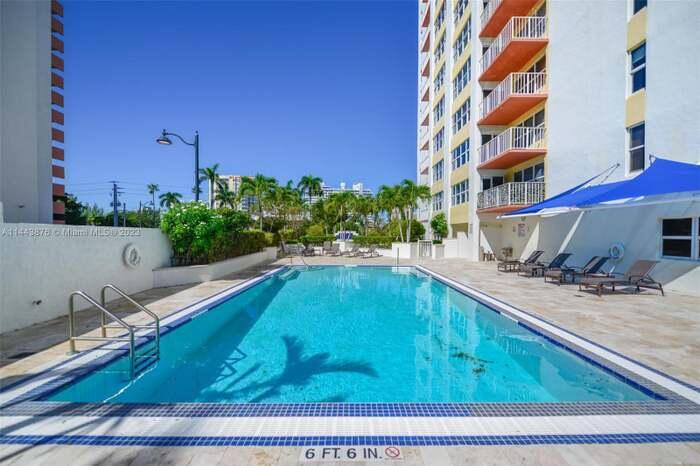 3000 E Sunrise #17F Fort Lauderdale, FL 33304