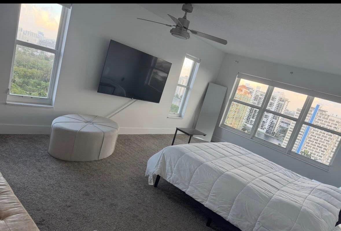 3000 E Sunrise #17F Fort Lauderdale, FL 33304